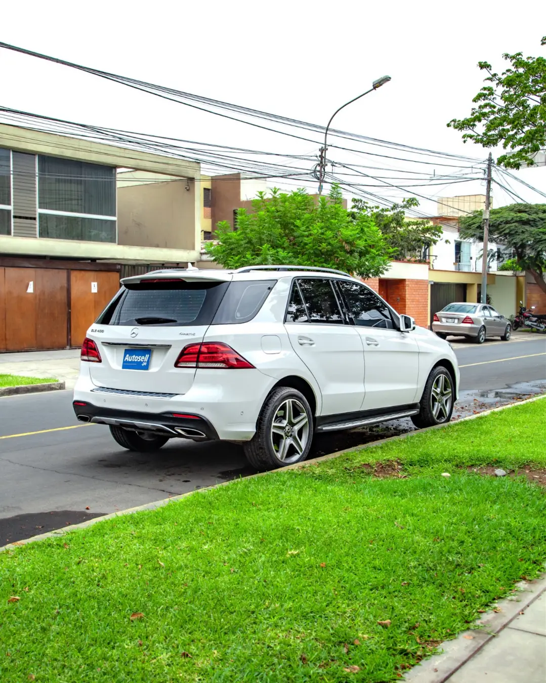 Mercedes Benz GLE400