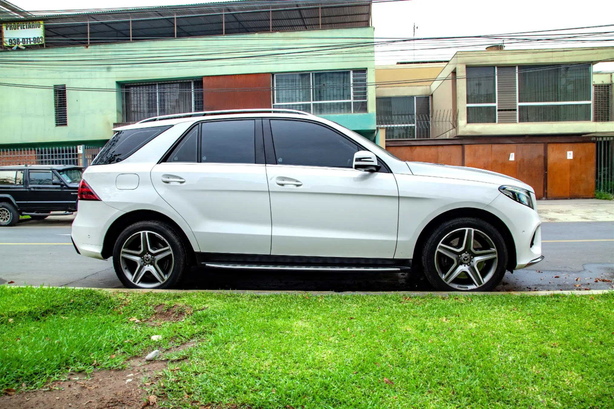 Mercedes Benz GLE400