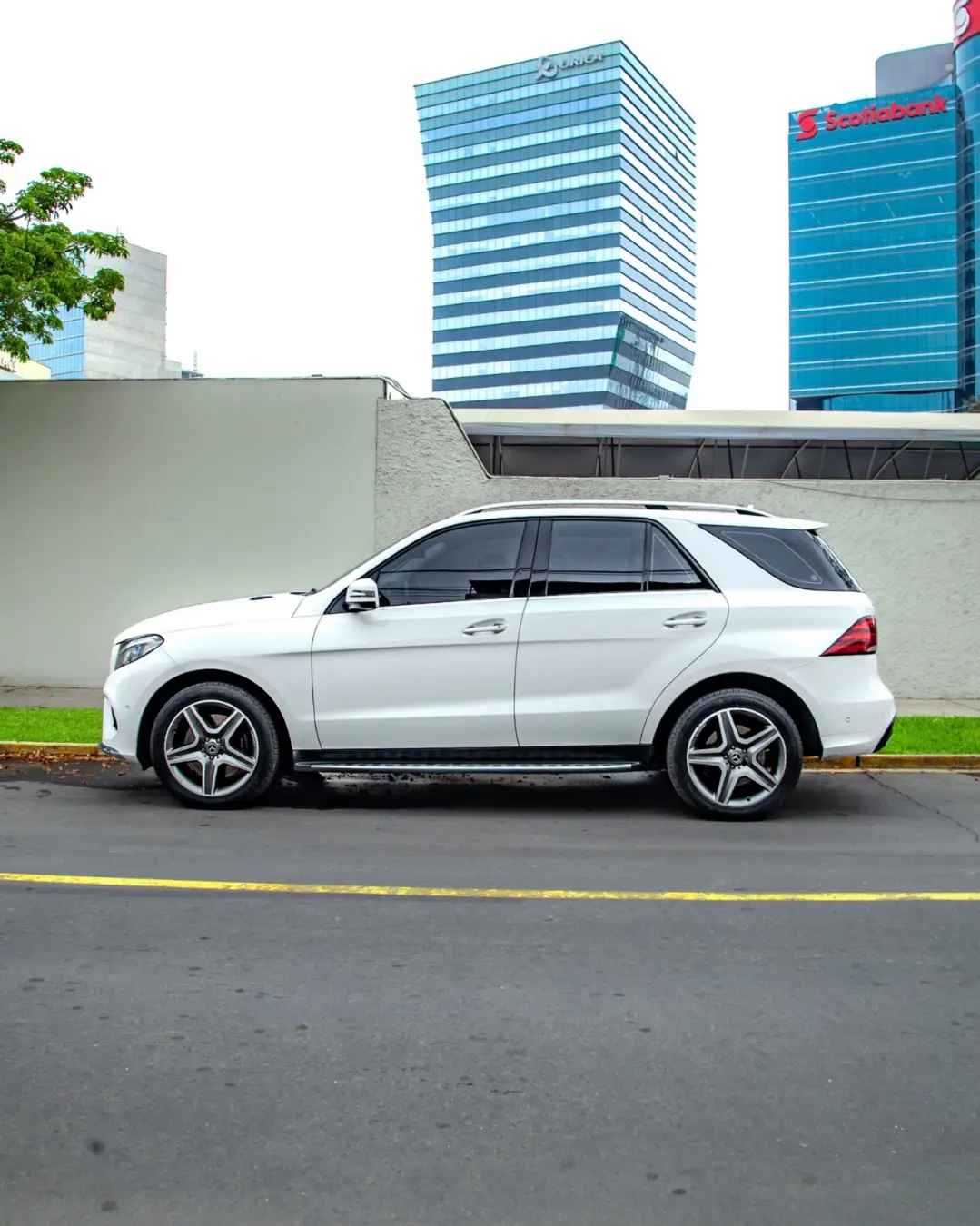 Mercedes Benz GLE400