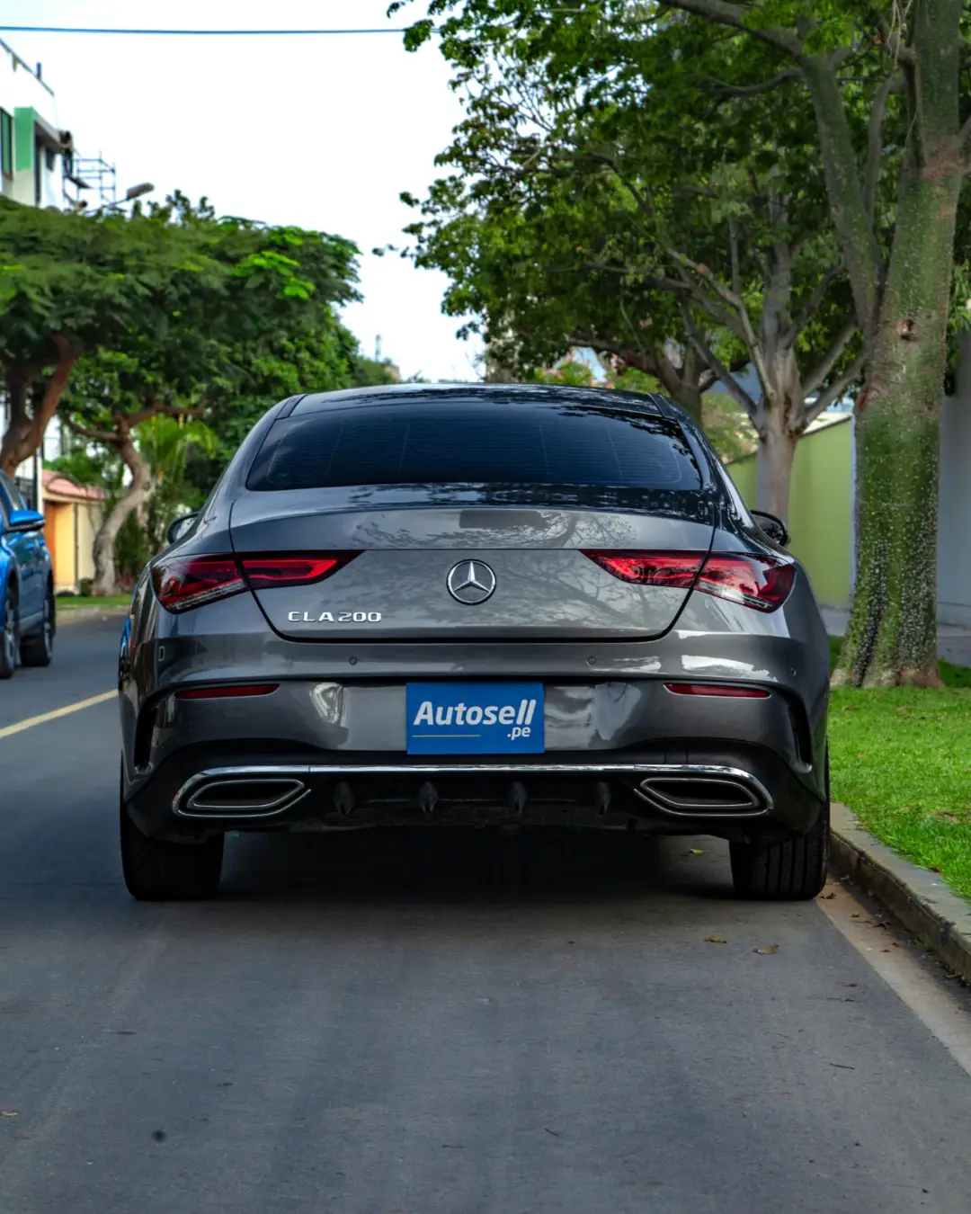 Mercedes Benz CLA 200
