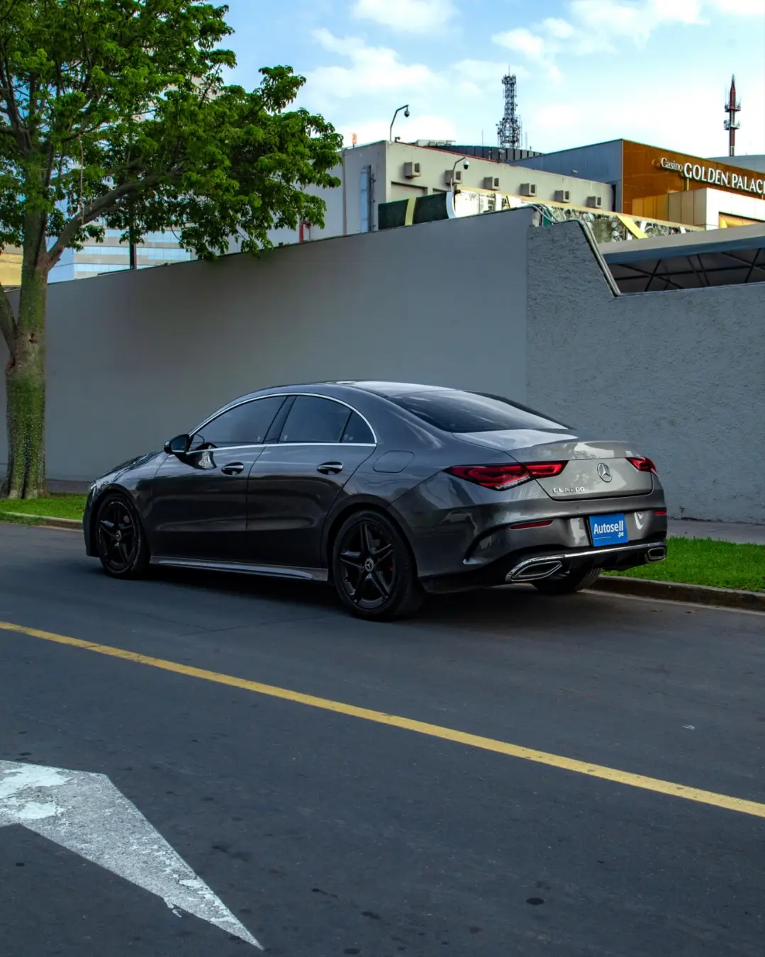 Mercedes Benz CLA 200