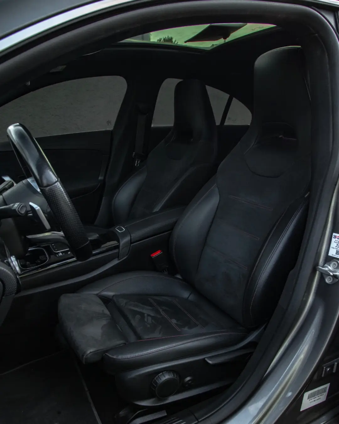 Mercedes Benz CLA 200