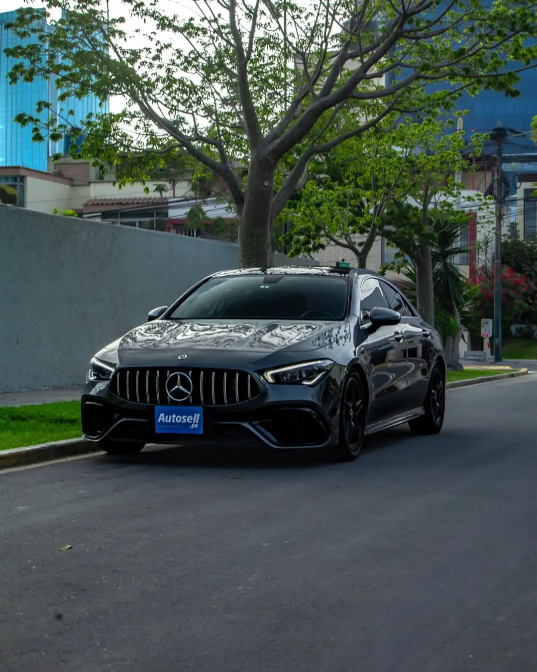 Mercedes Benz CLA 200