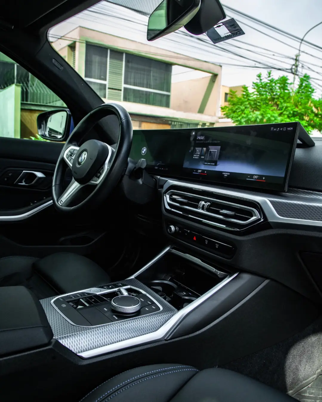 BMW 320i
