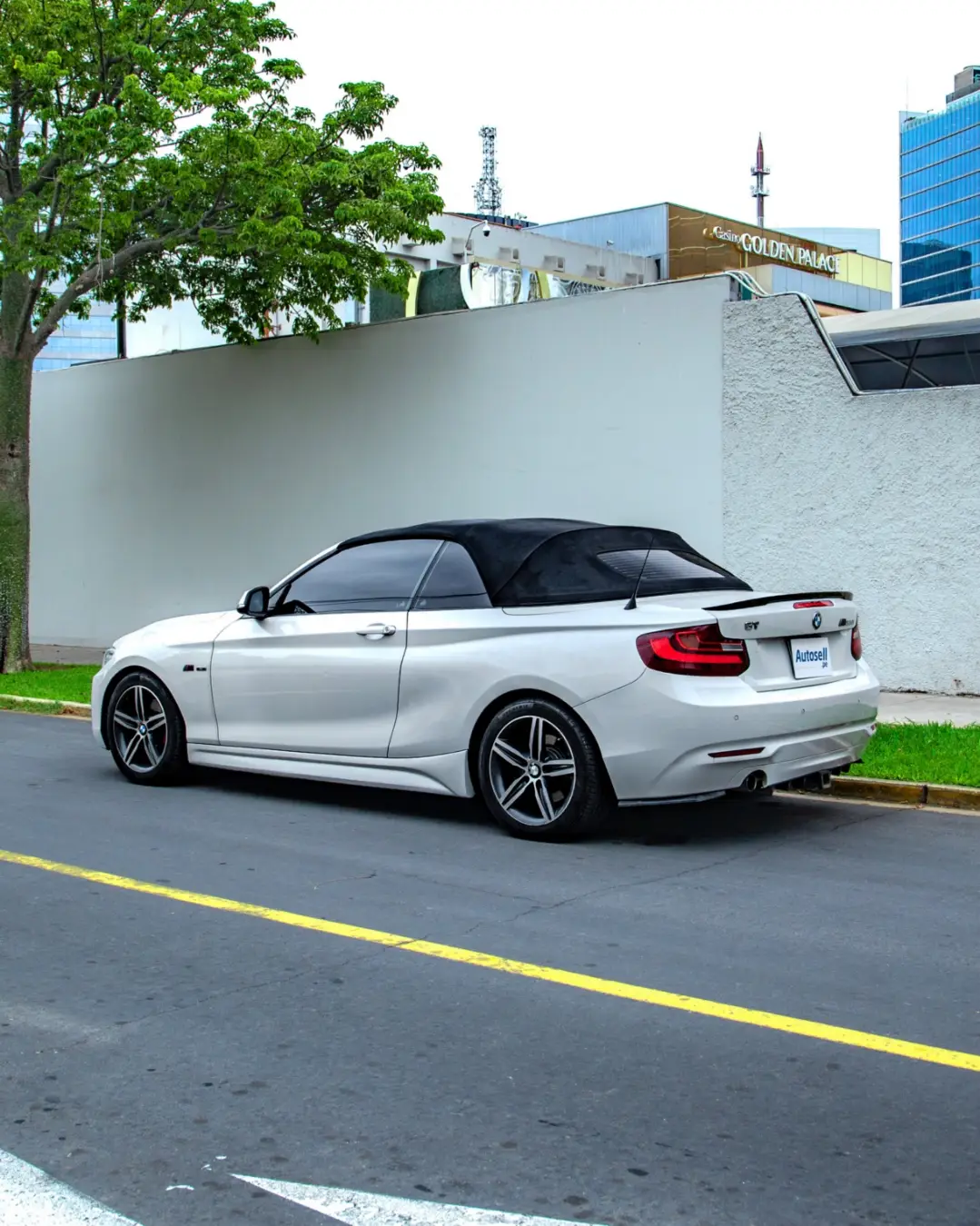 BMW 220i