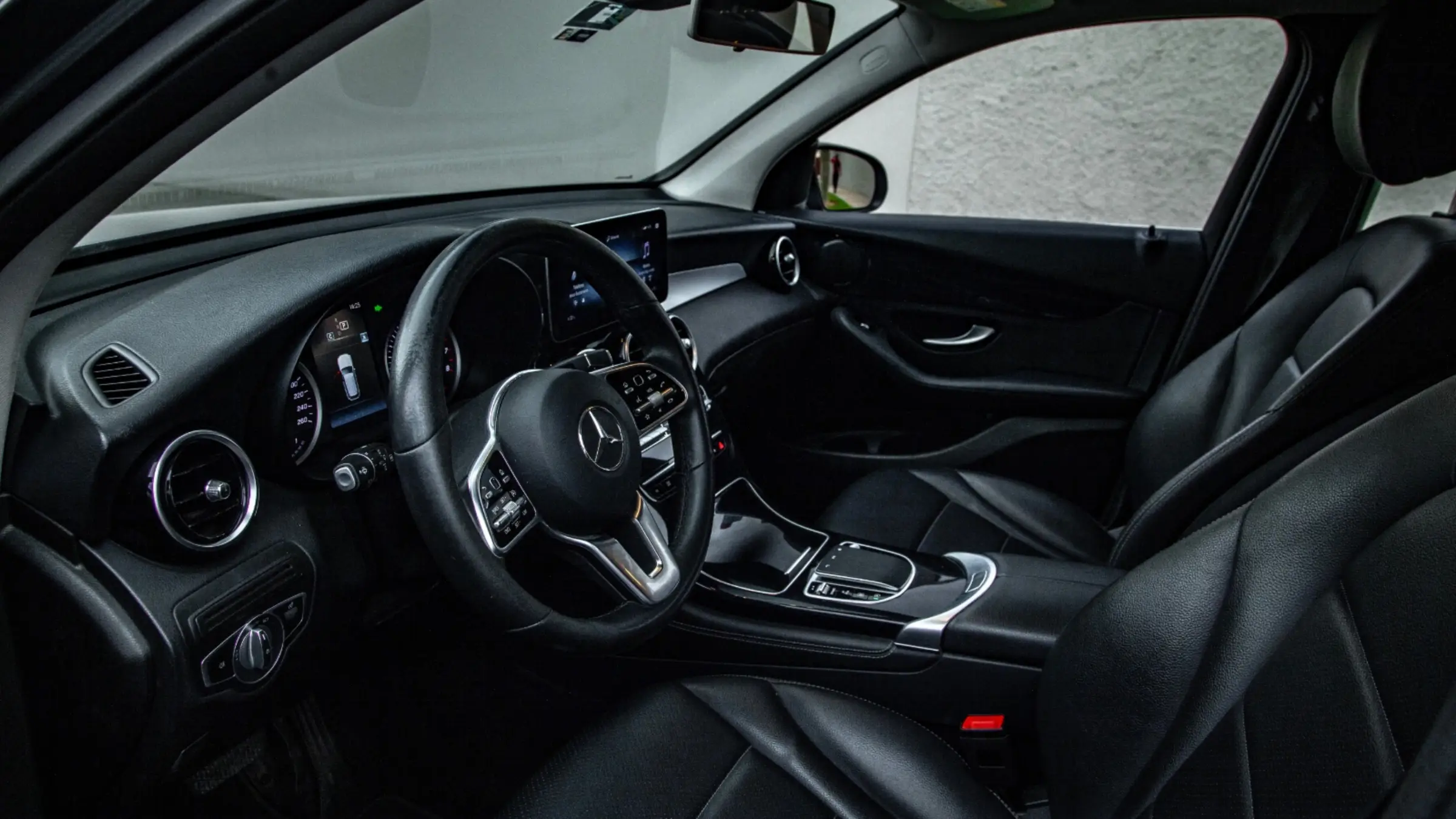 Mercedes Benz GLC200
