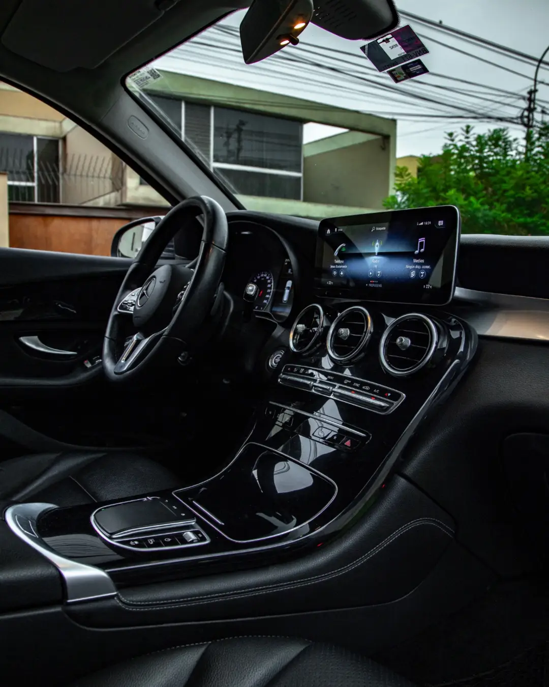 Mercedes Benz GLC200