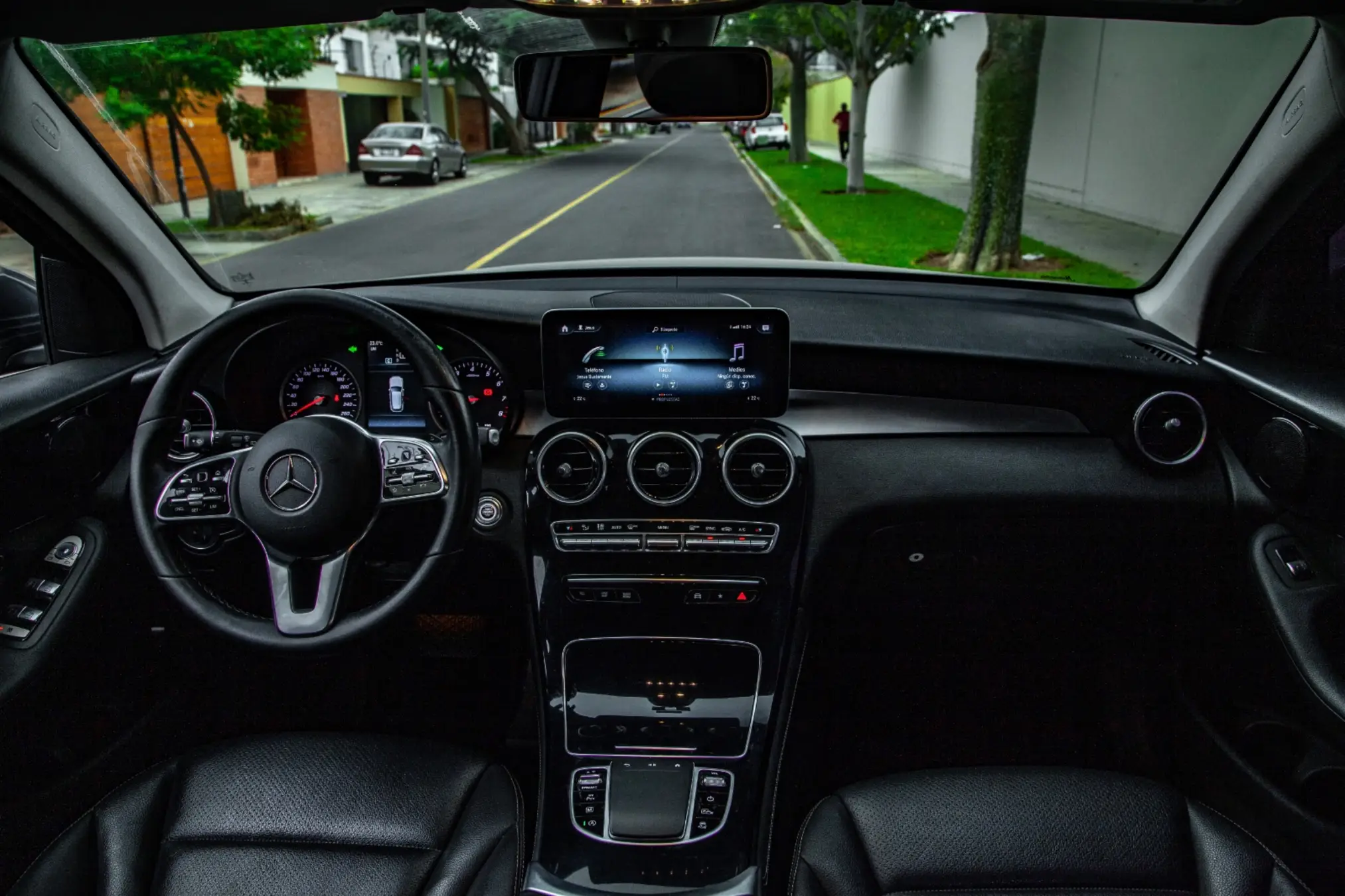 Mercedes Benz GLC200