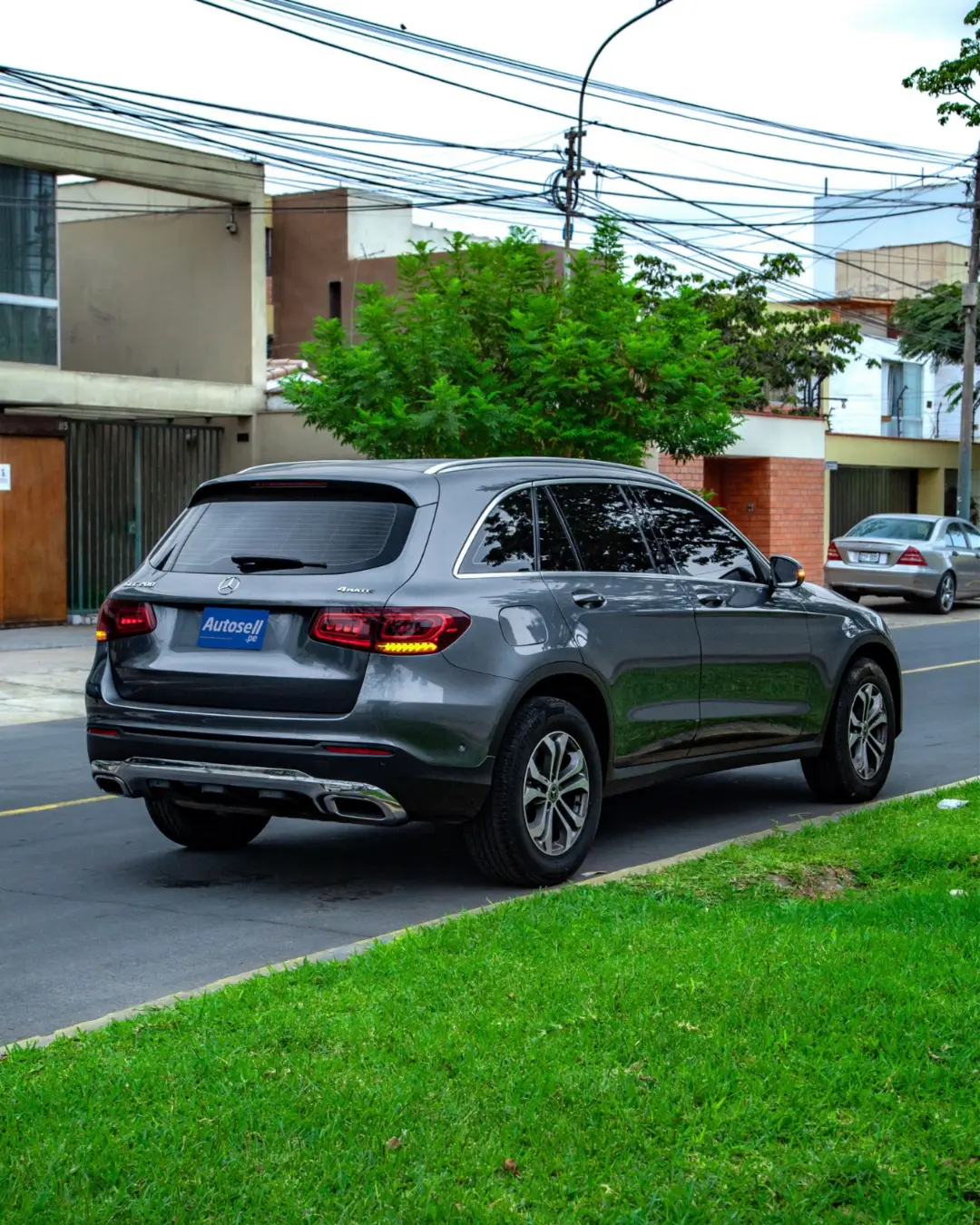 Mercedes Benz GLC200