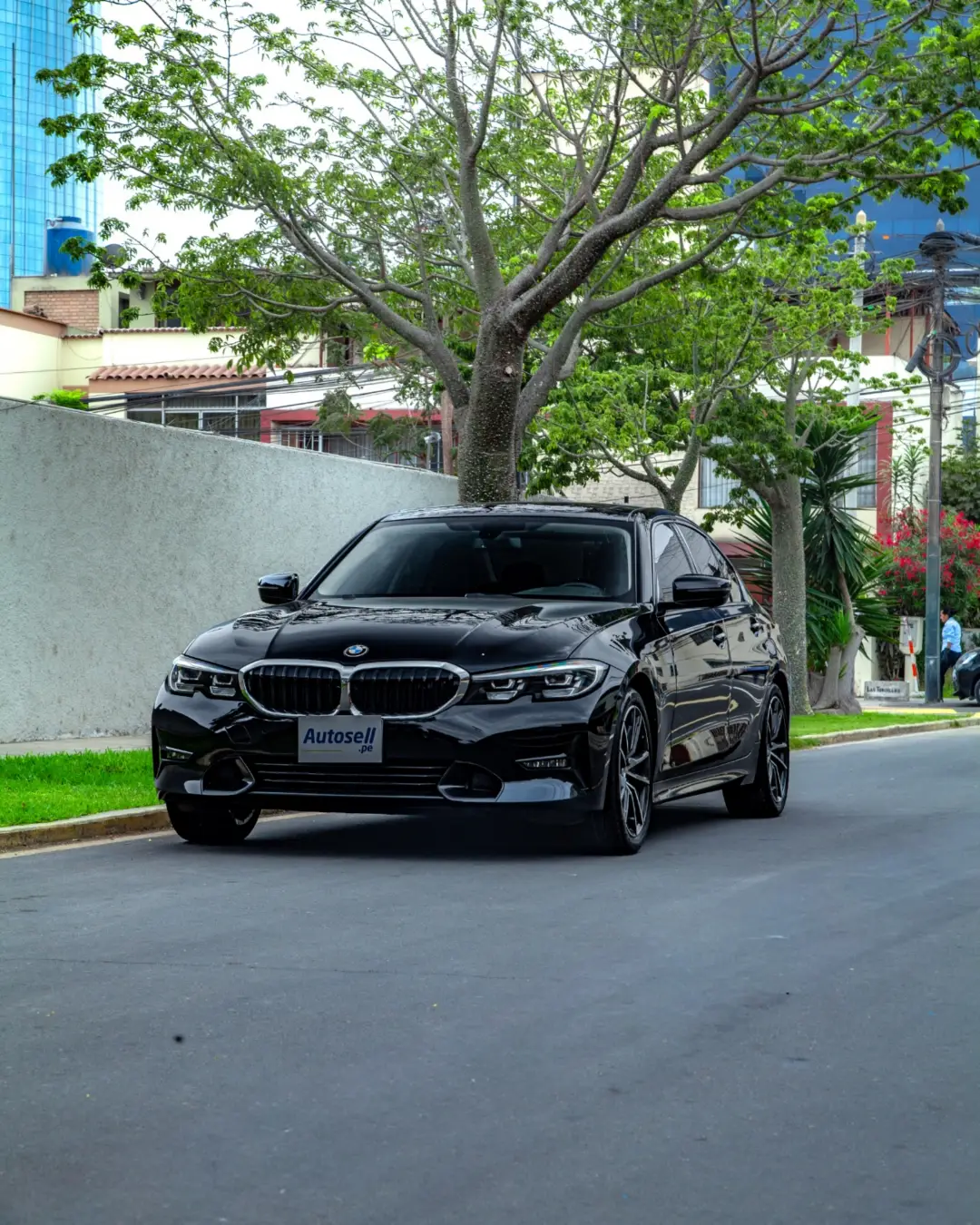 BMW 330i