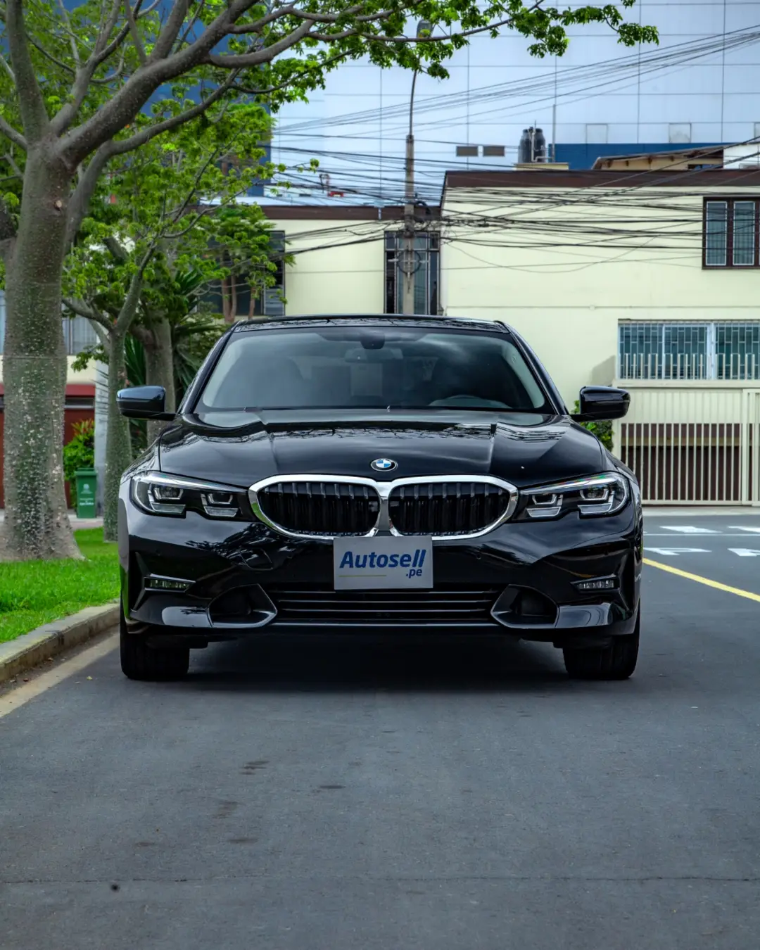 BMW 330i
