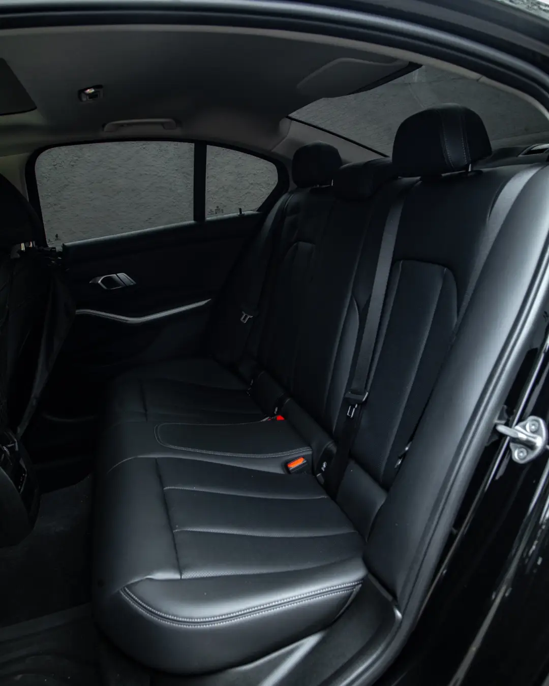 BMW 330i