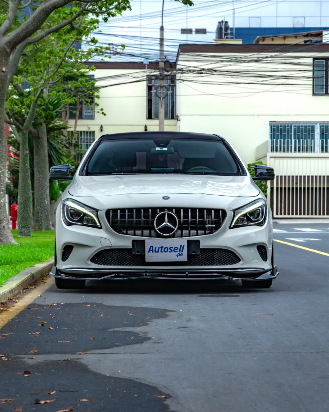 Mercedes Benz CLA180