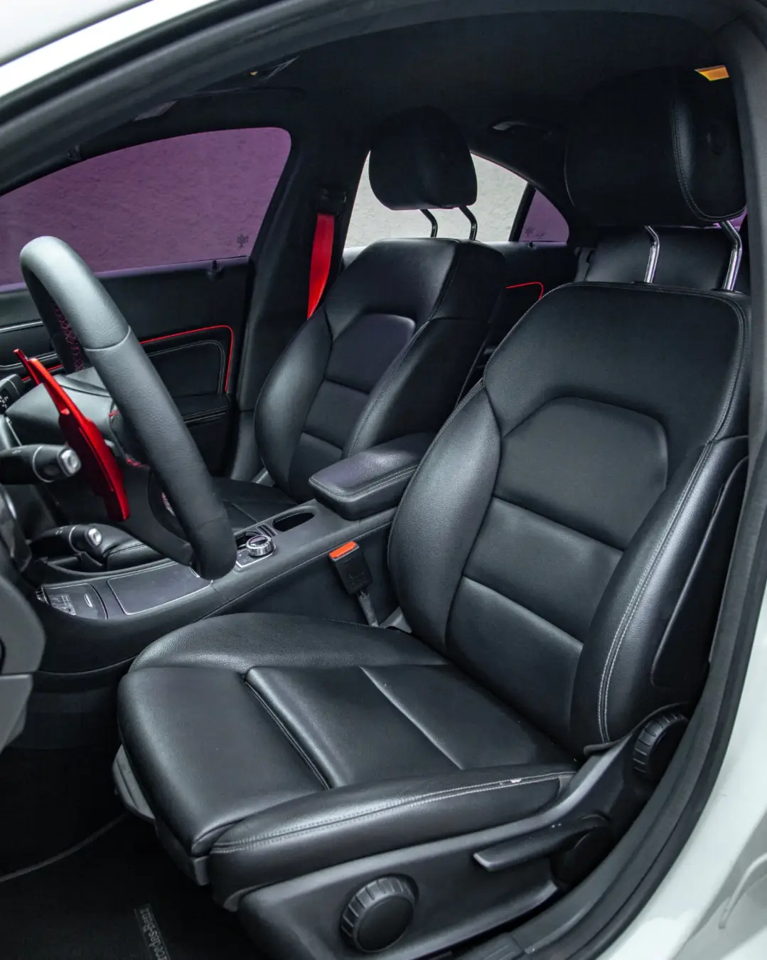 Mercedes Benz CLA180
