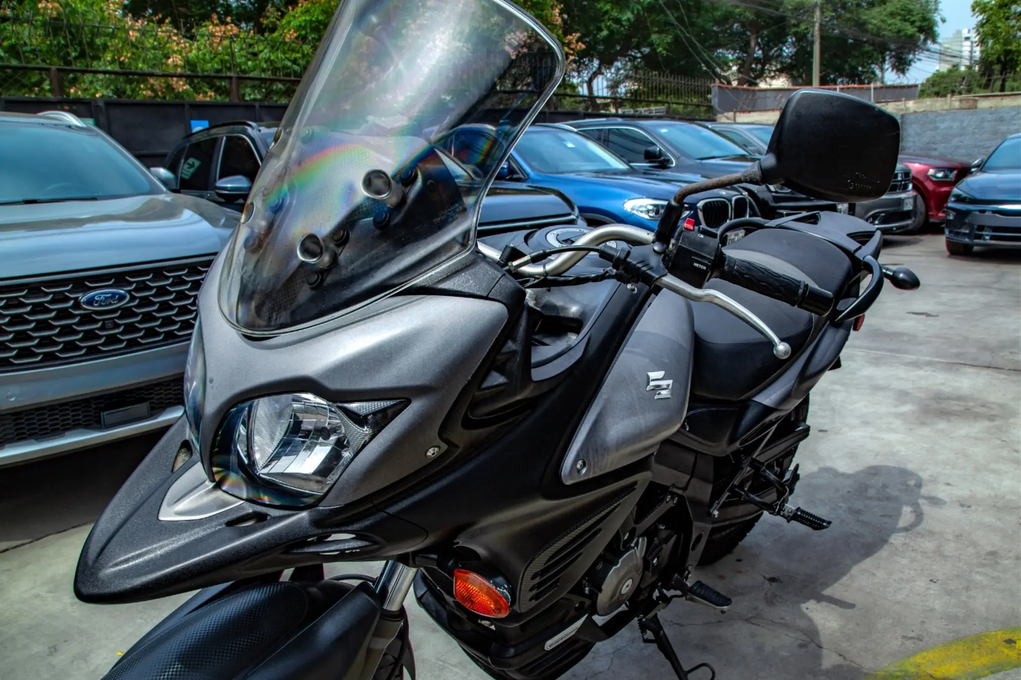Suzuki DL650A