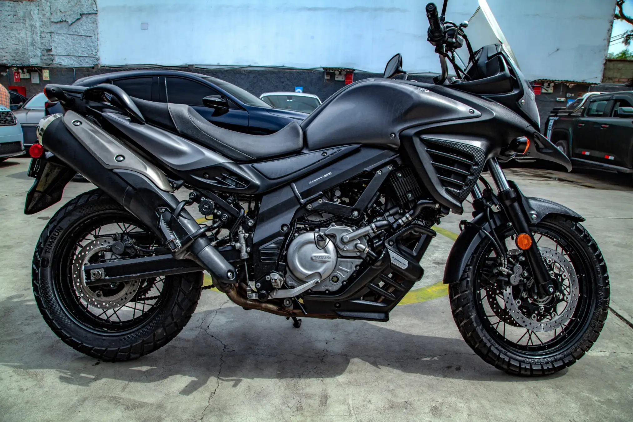 Suzuki DL650A