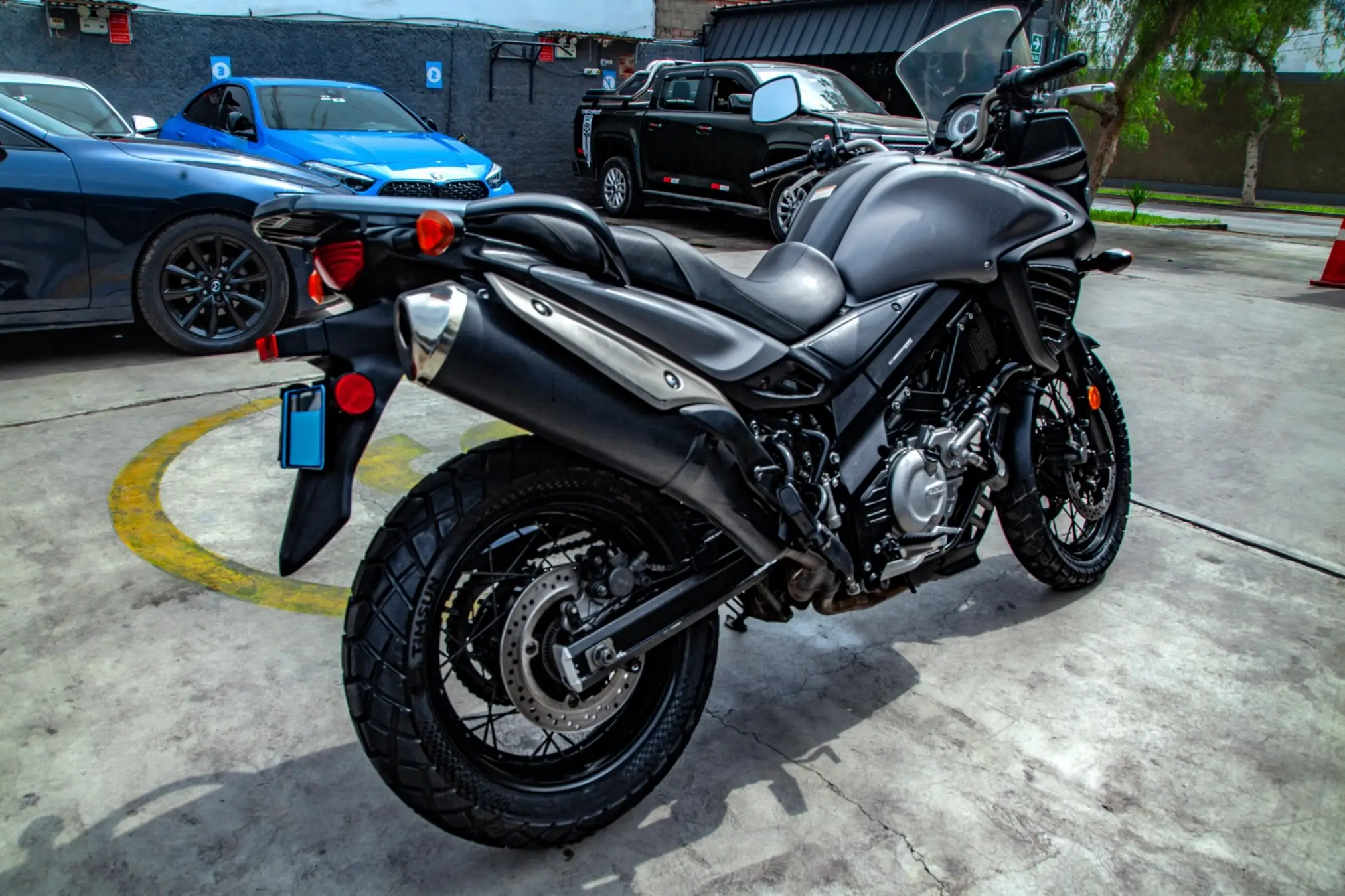Suzuki DL650A