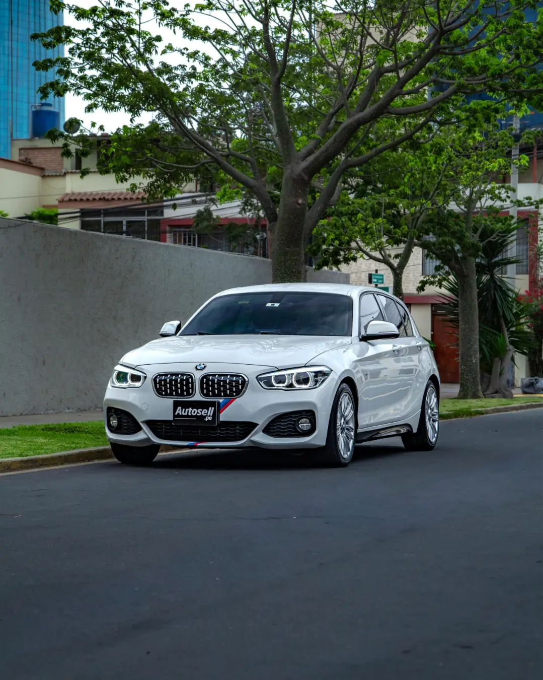 BMW 120i