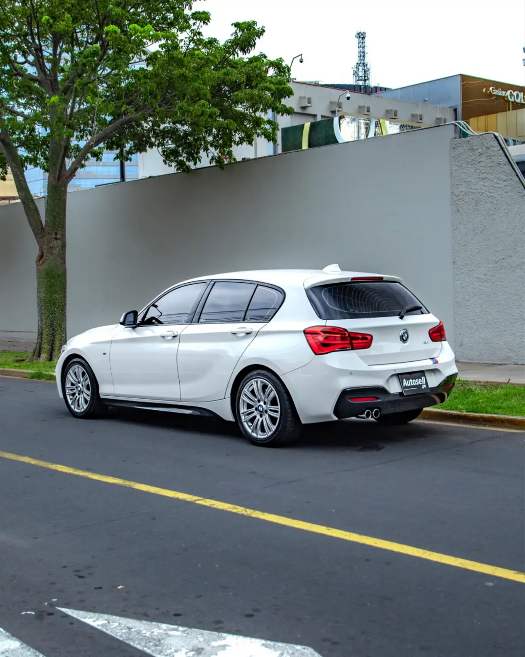 BMW 120i