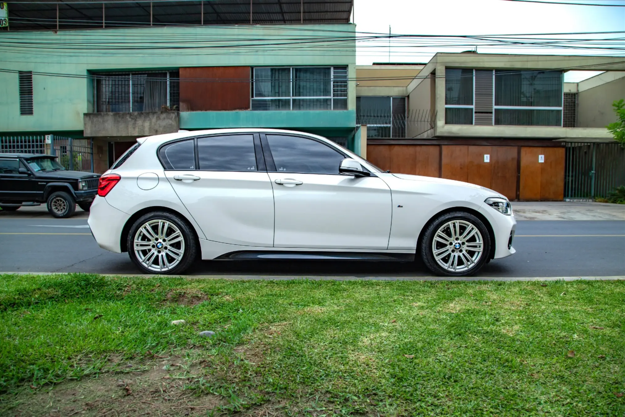BMW 120i