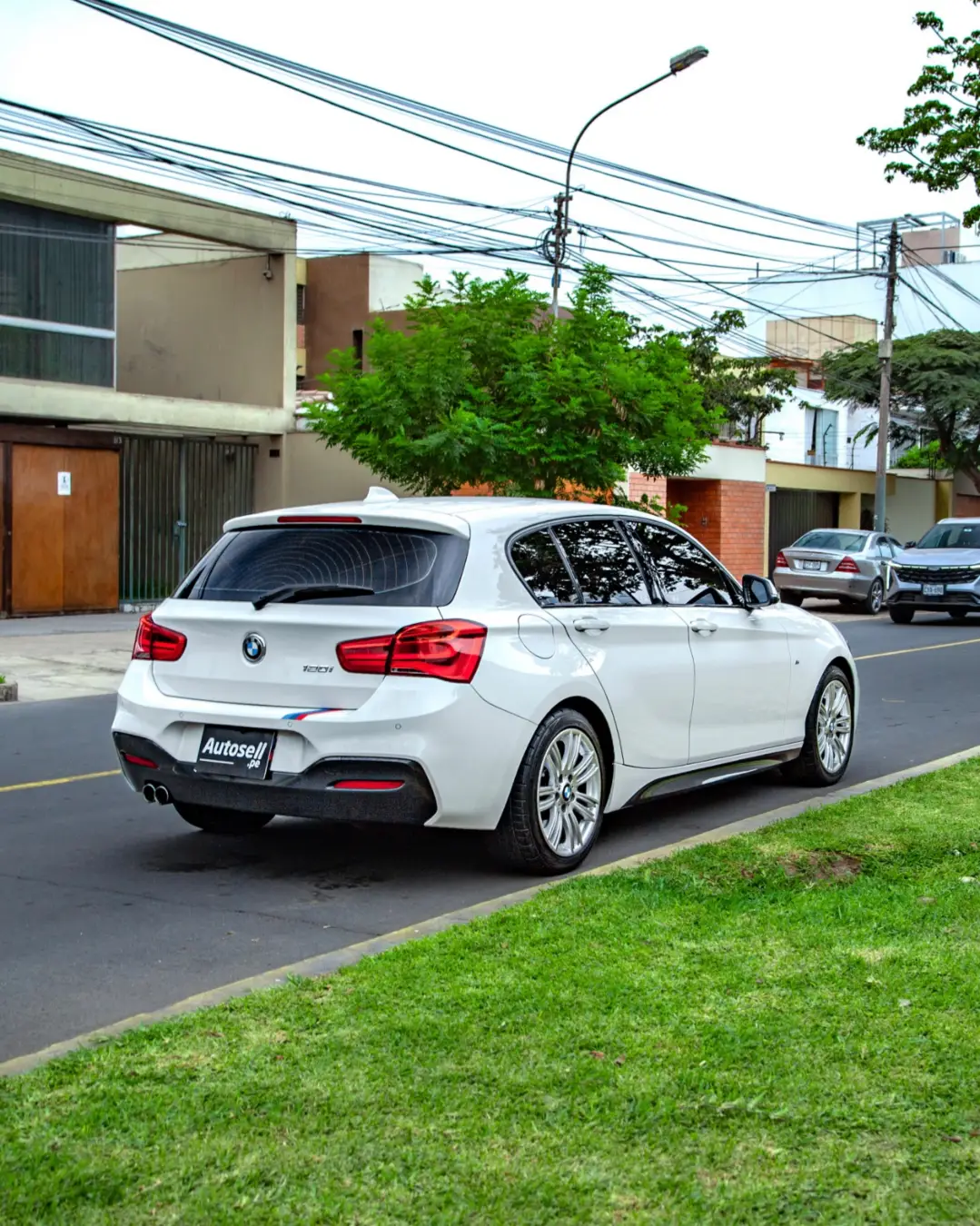 BMW 120i