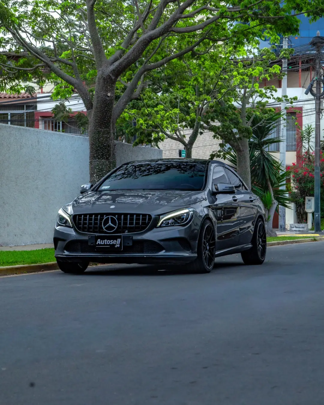 Mercedes Benz CLA 180