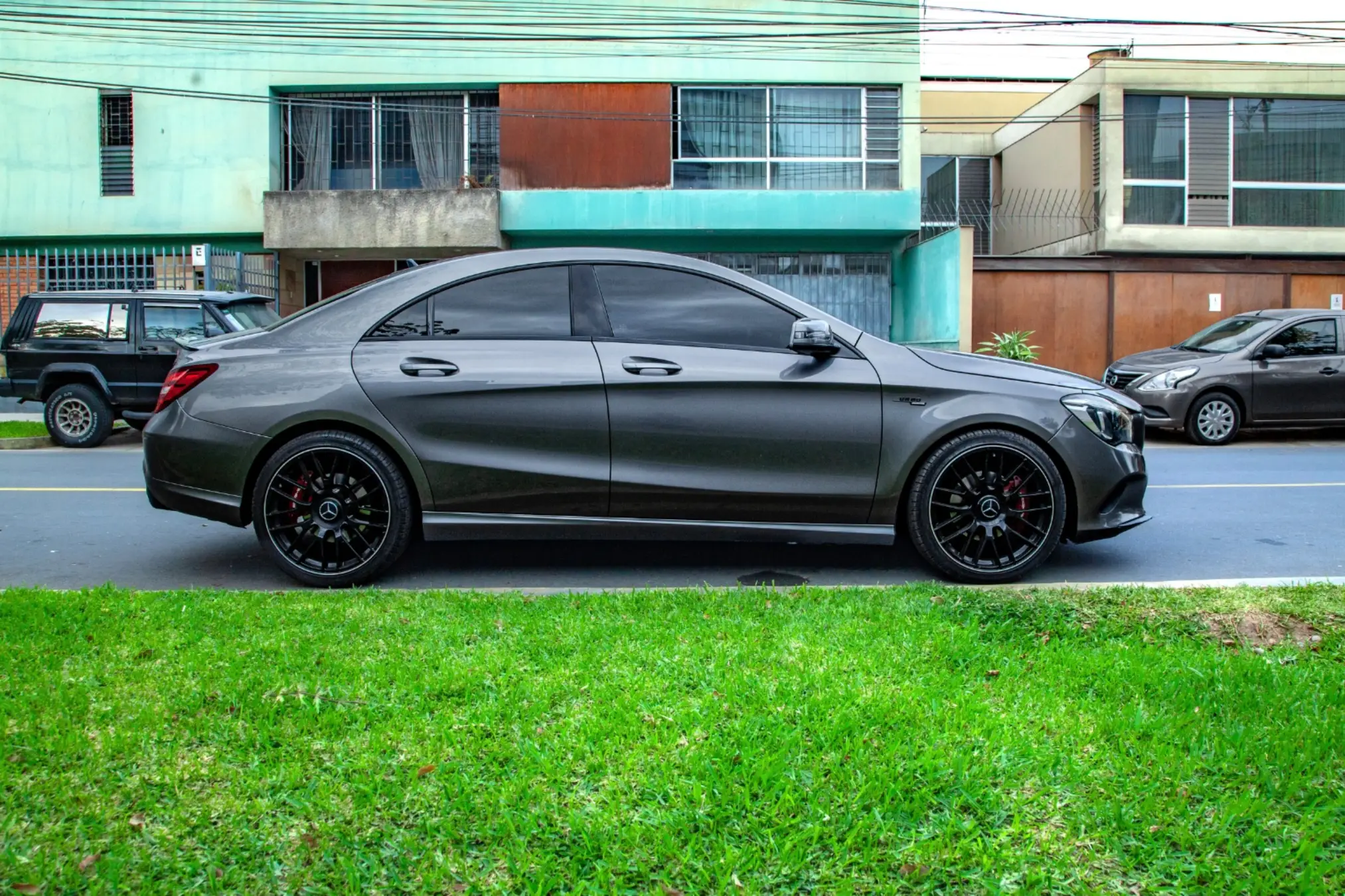 Mercedes Benz CLA 180