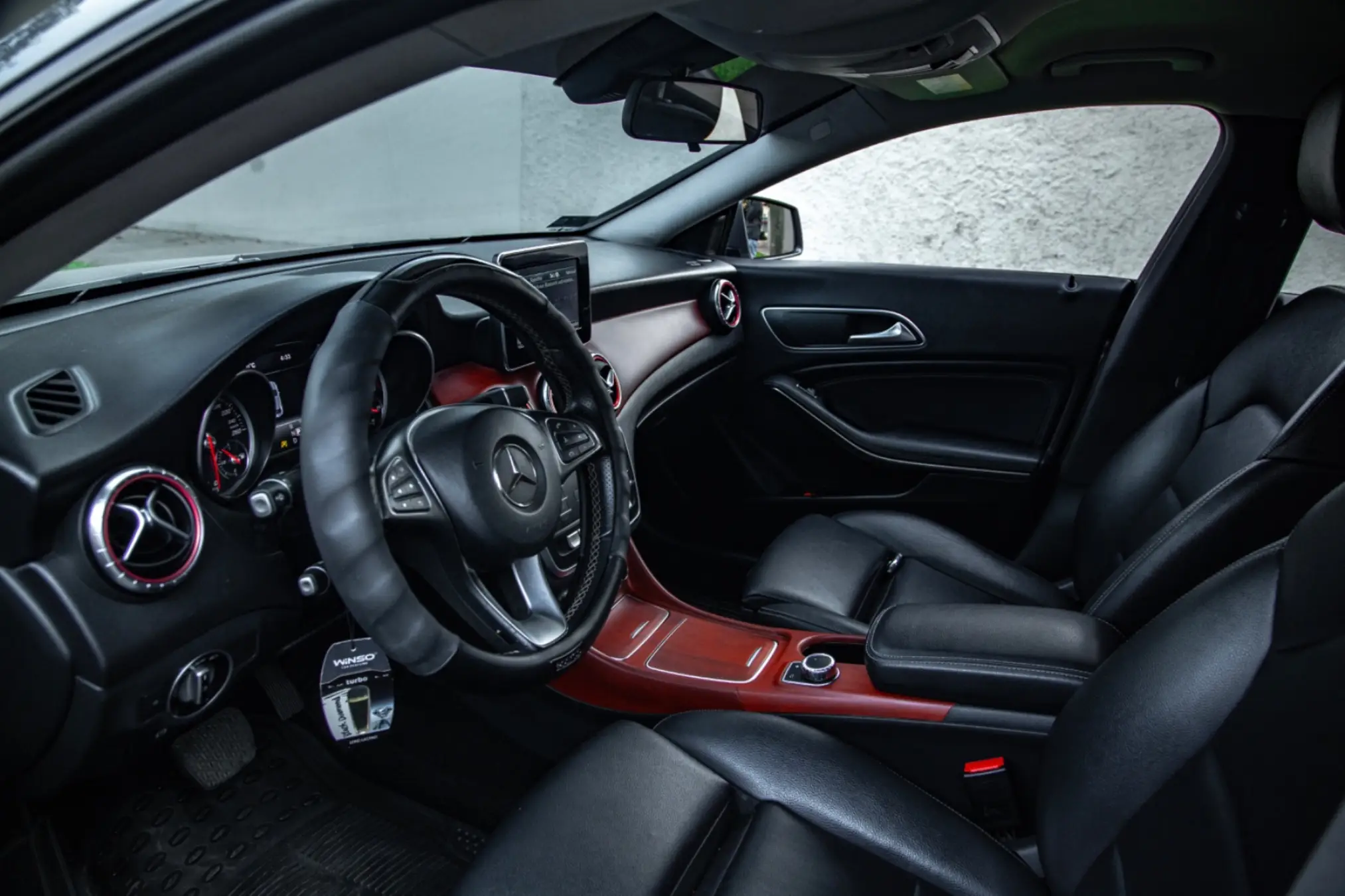 Mercedes Benz CLA 180