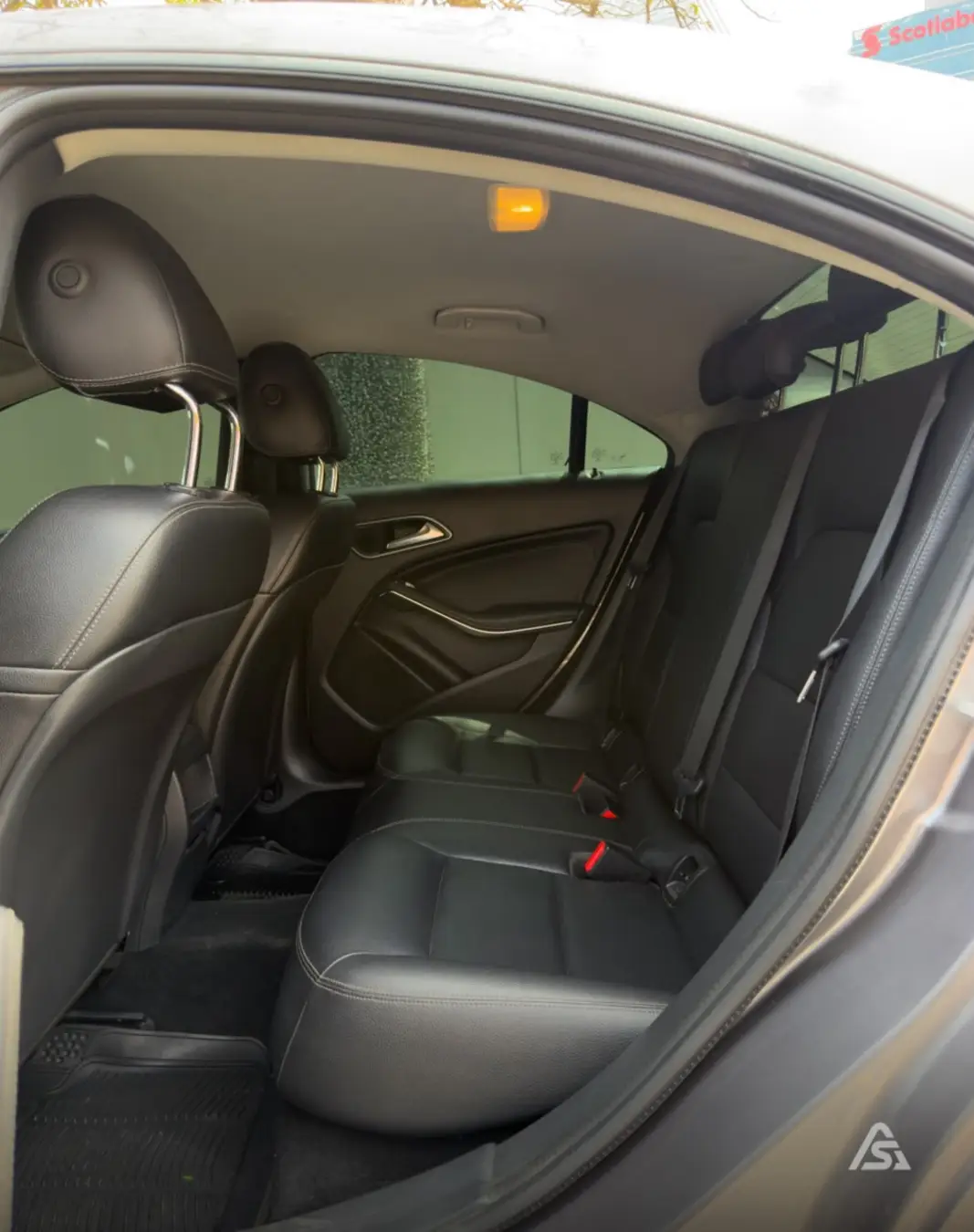 Mercedes Benz CLA 180