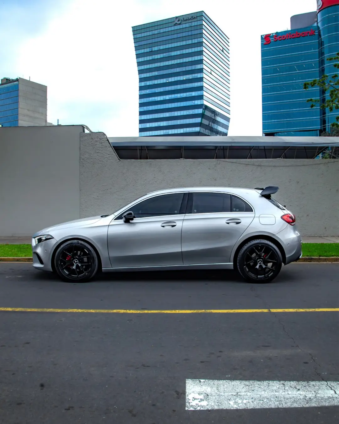 Mercedes Benz A200