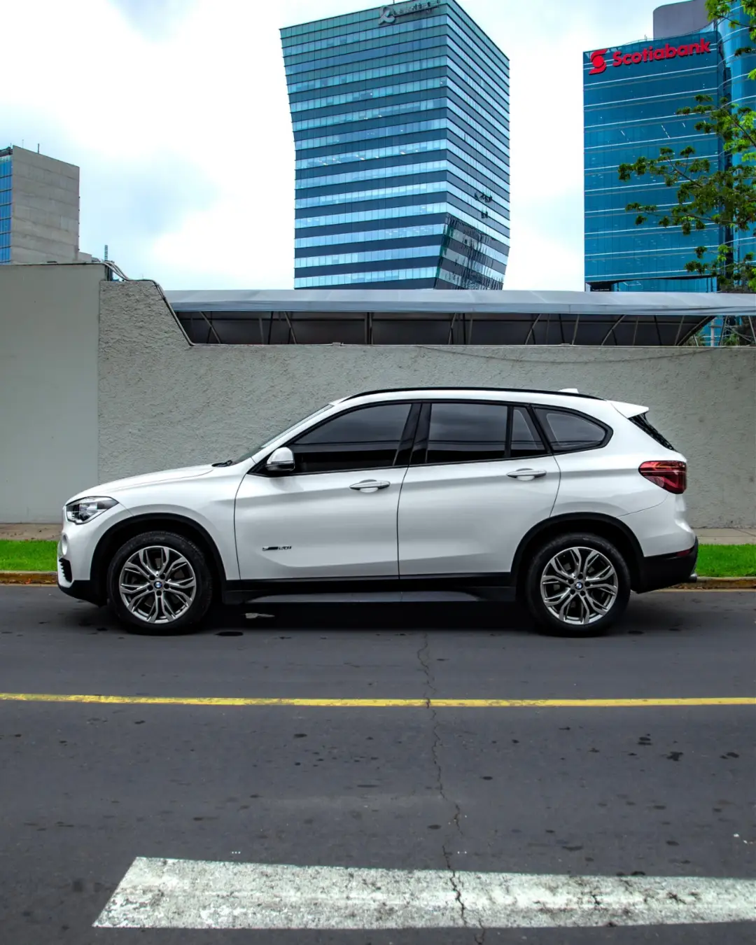 BMW x1