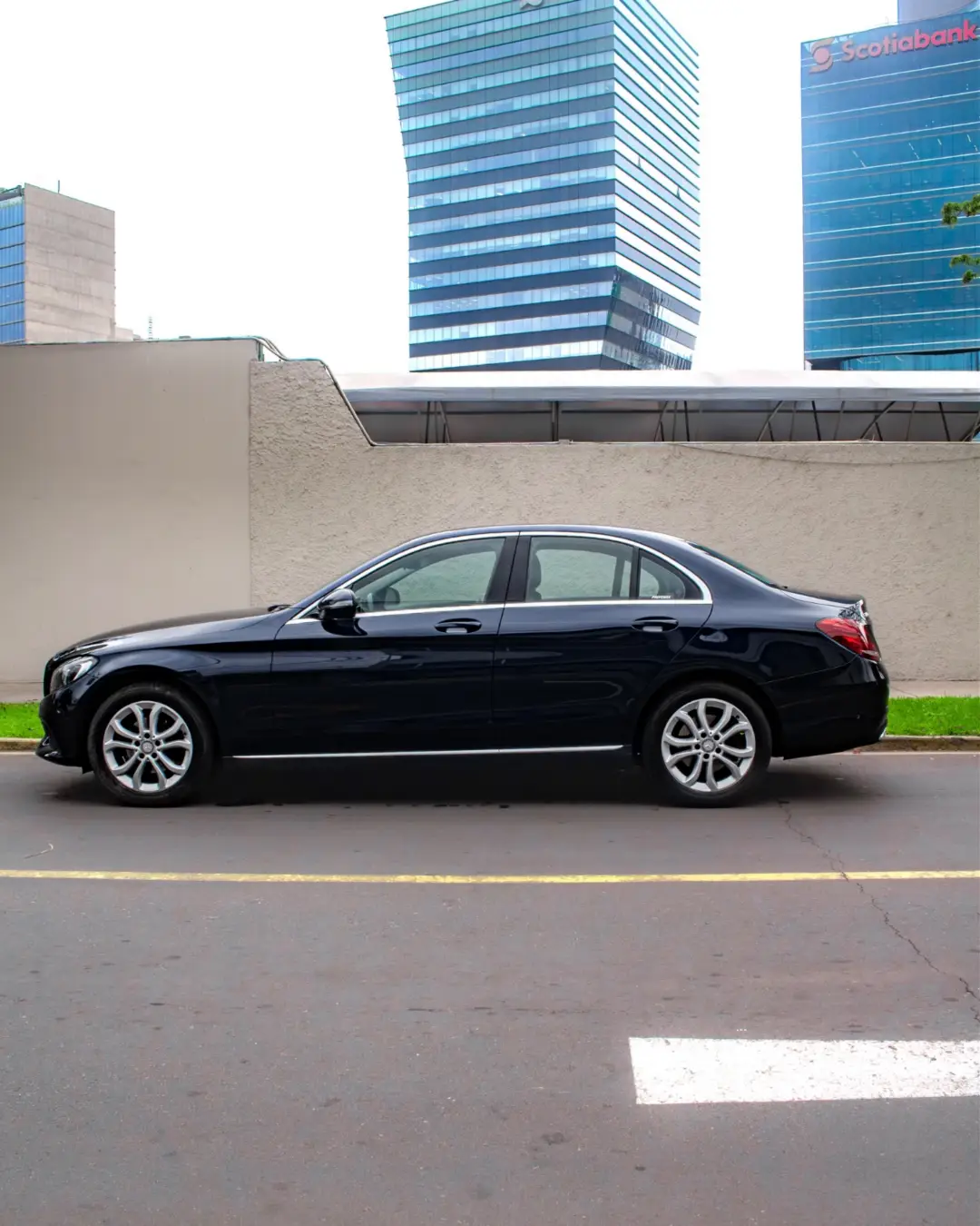 Mercedes Benz C180