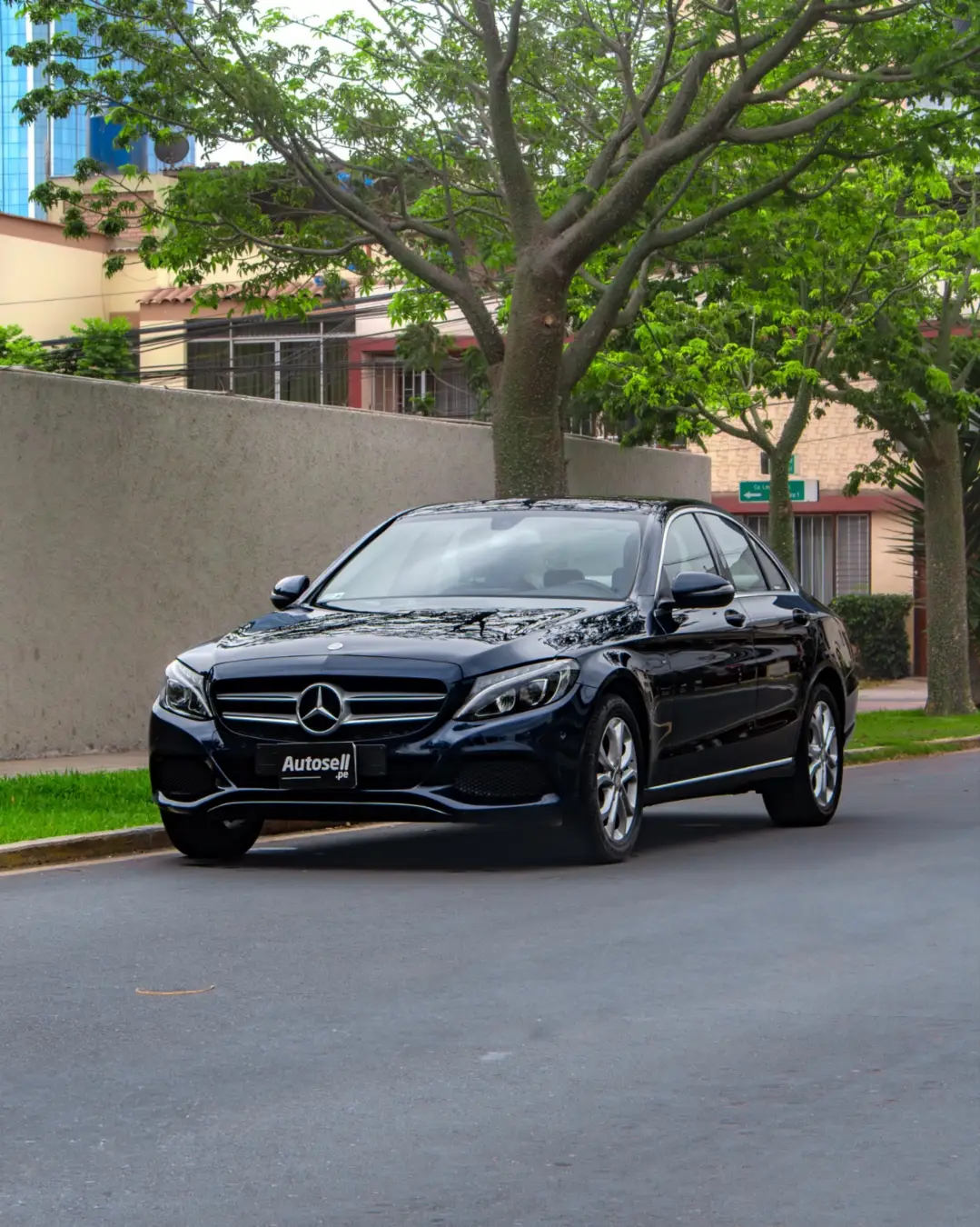 Mercedes Benz C180