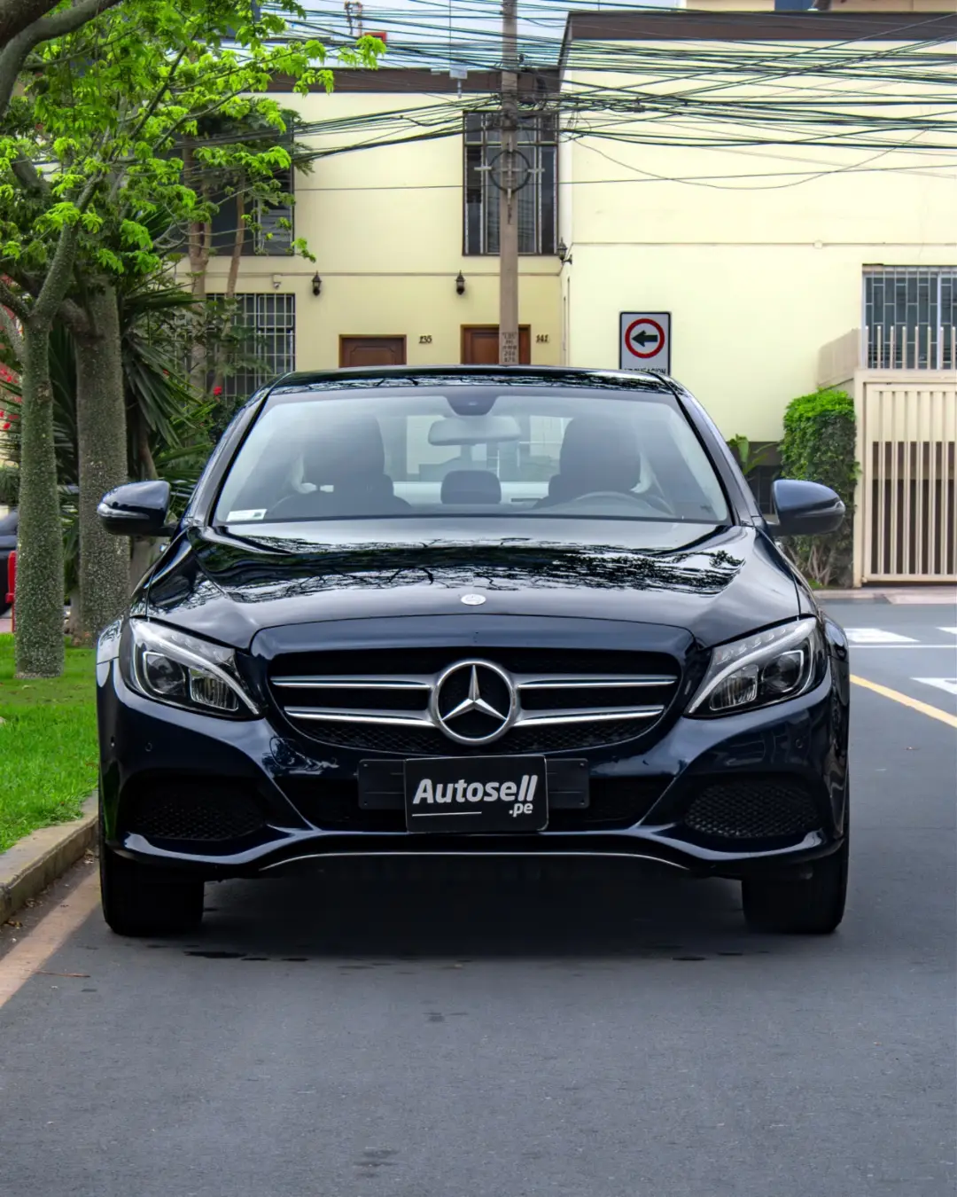 Mercedes Benz C180
