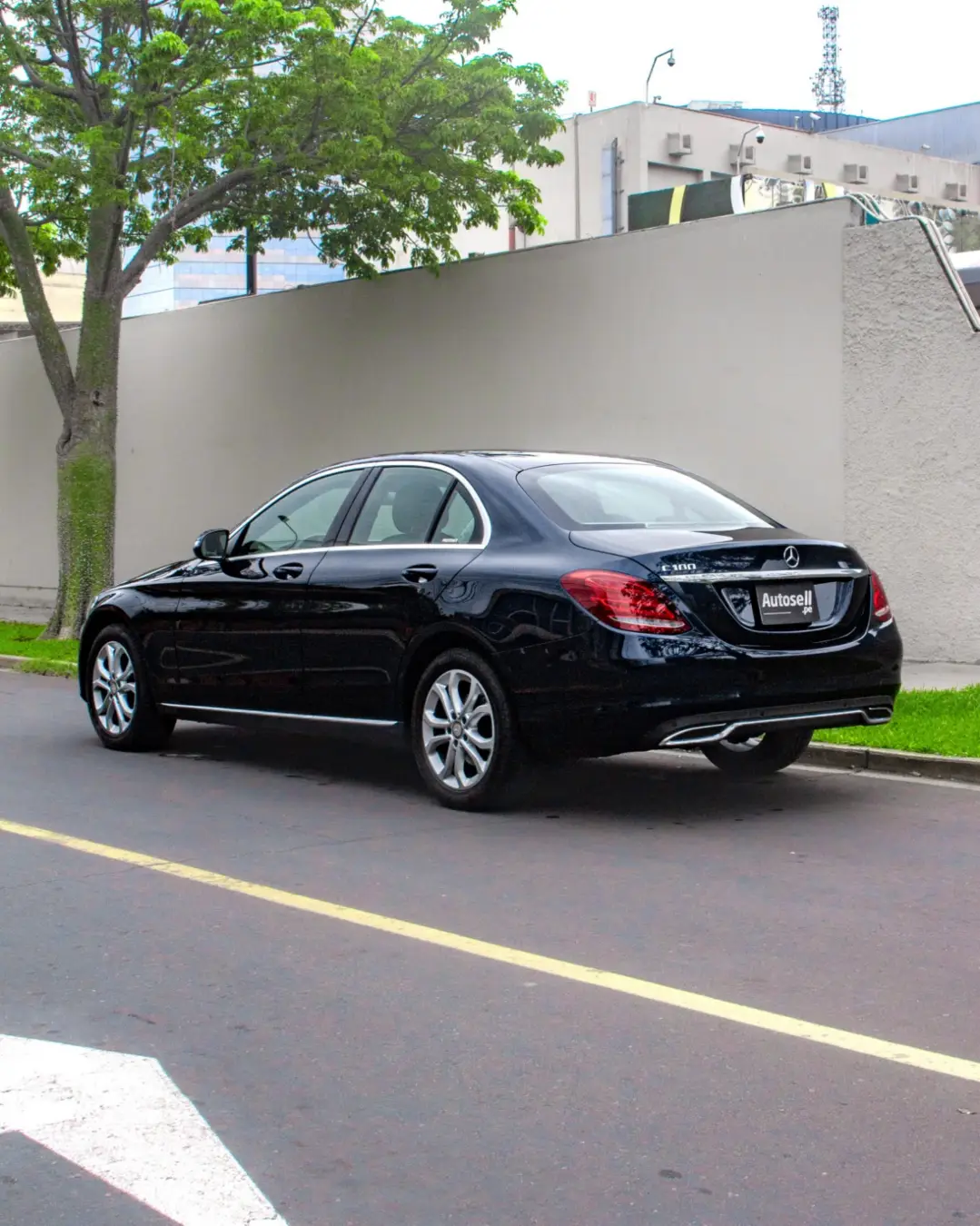 Mercedes Benz C180