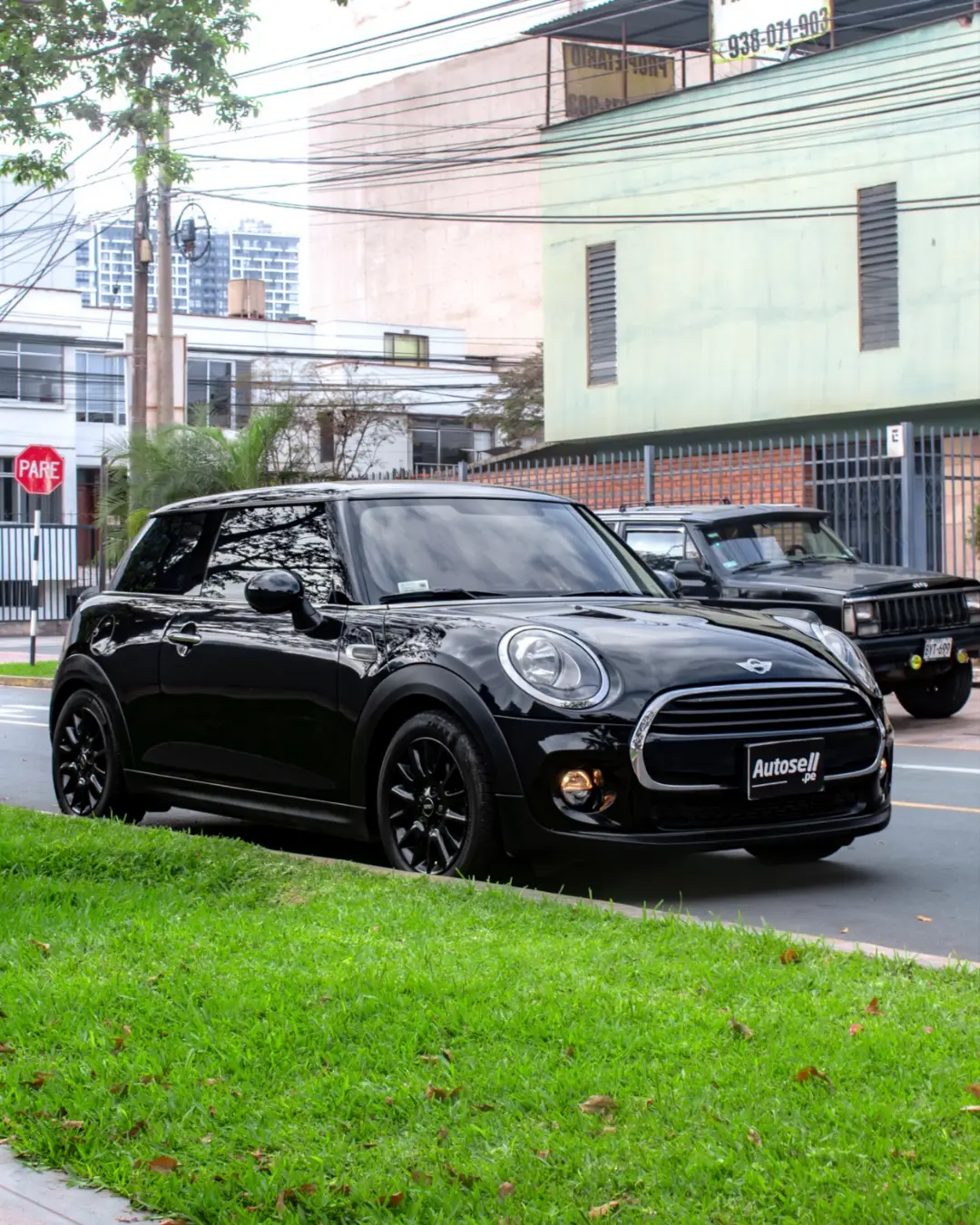 Mini Hatch