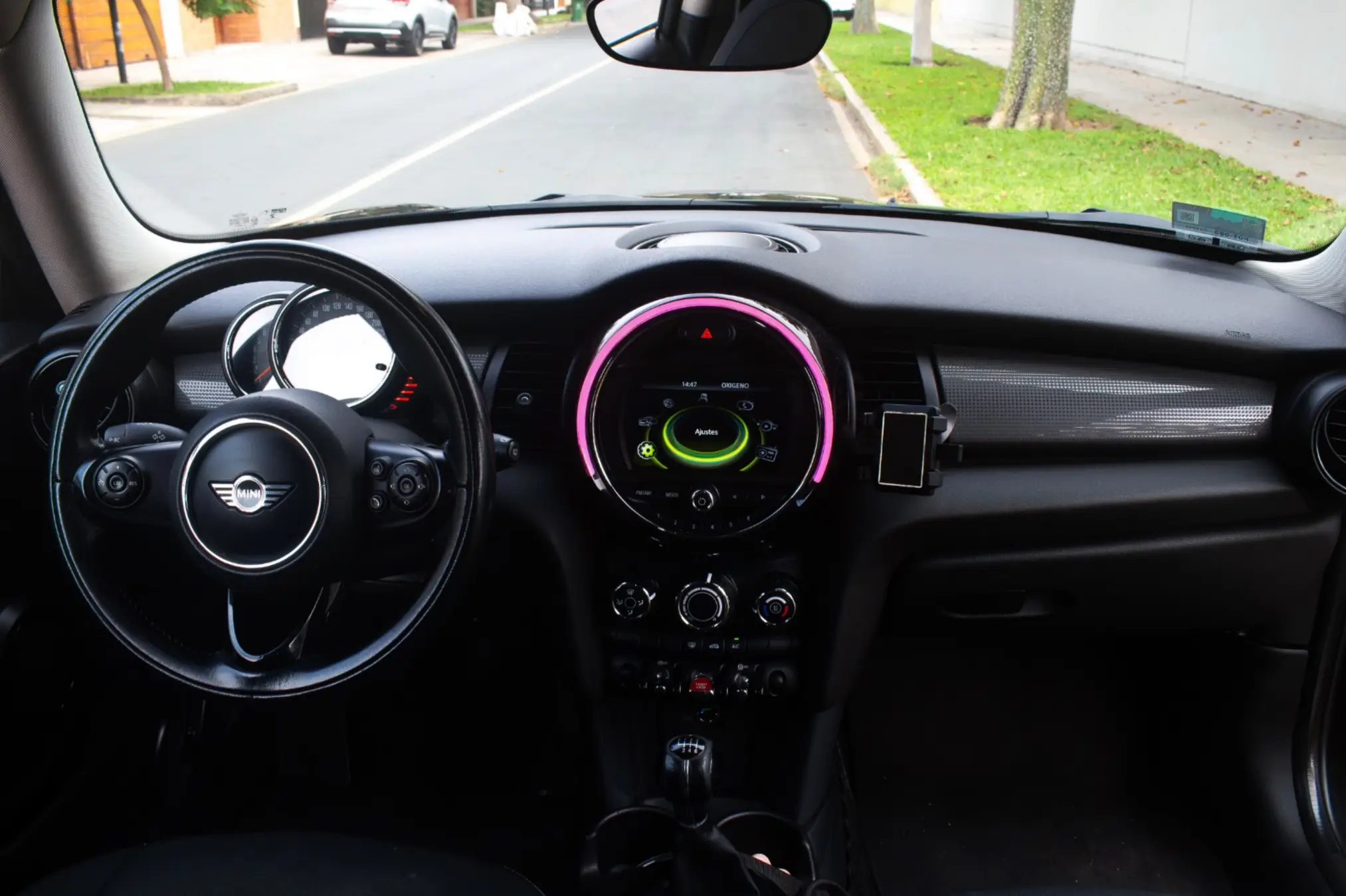 Mini Hatch