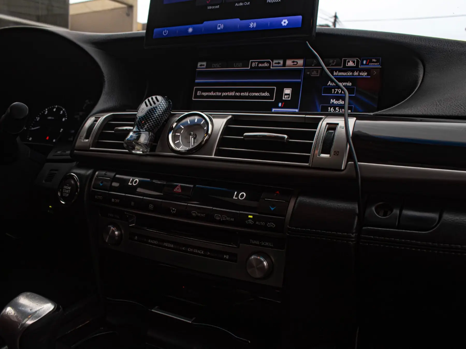 Lexus LS