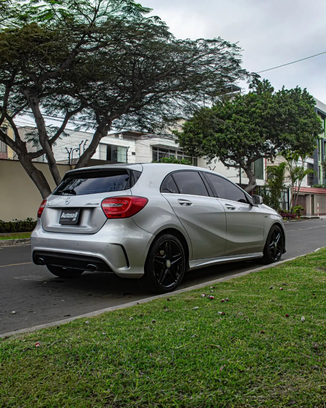 Mercedes Benz A200