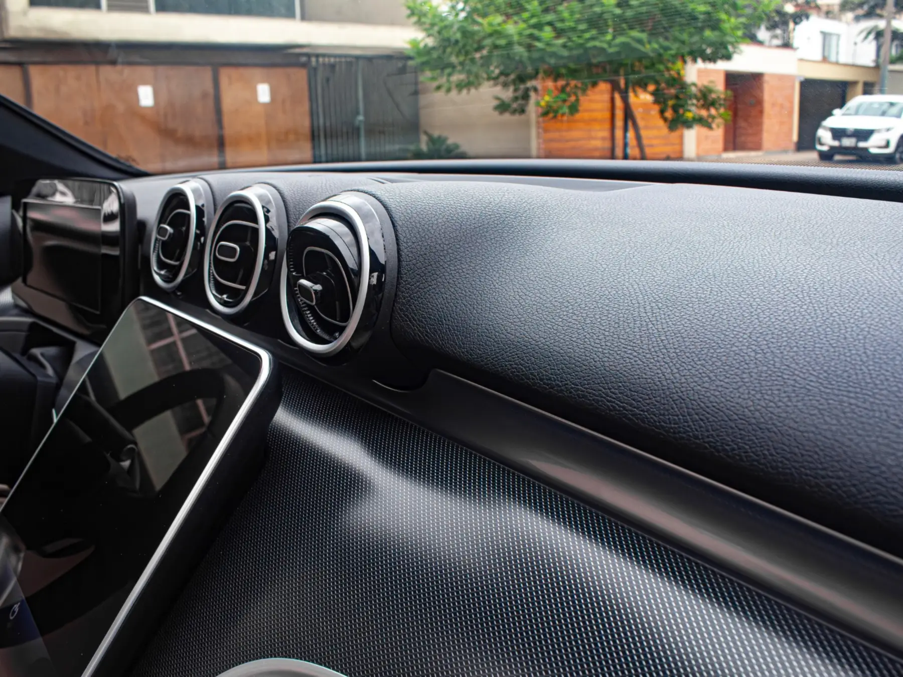 Mercedes Benz C200