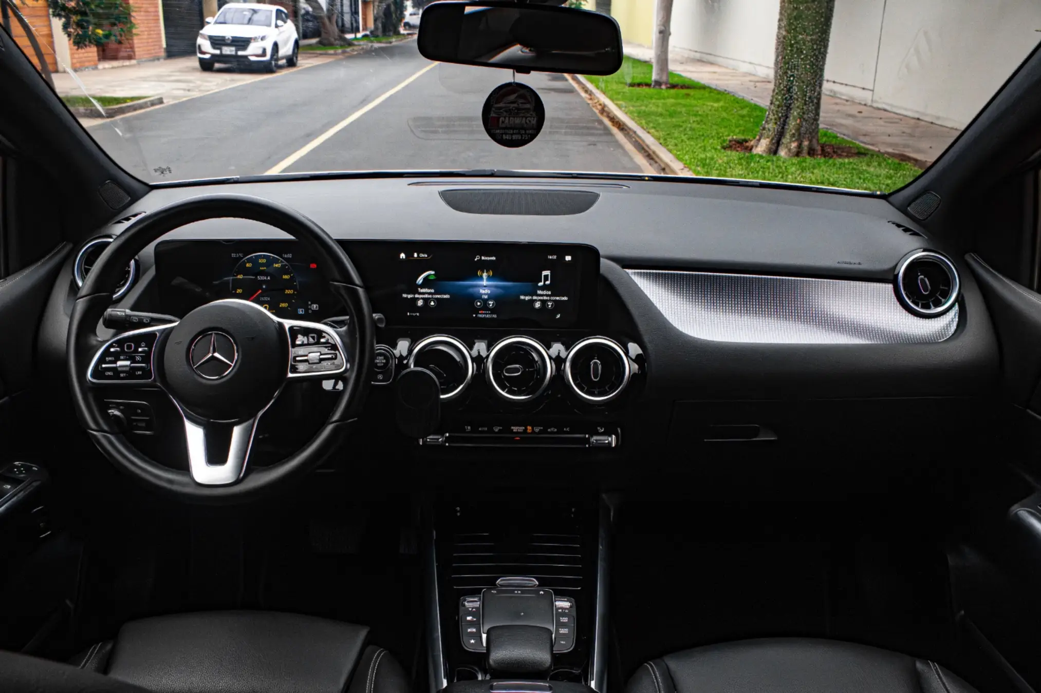 Mercedes Benz B200