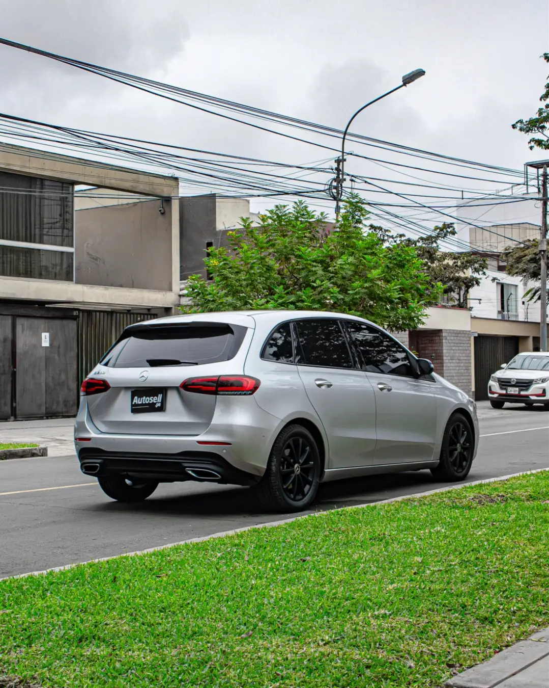 Mercedes Benz B200