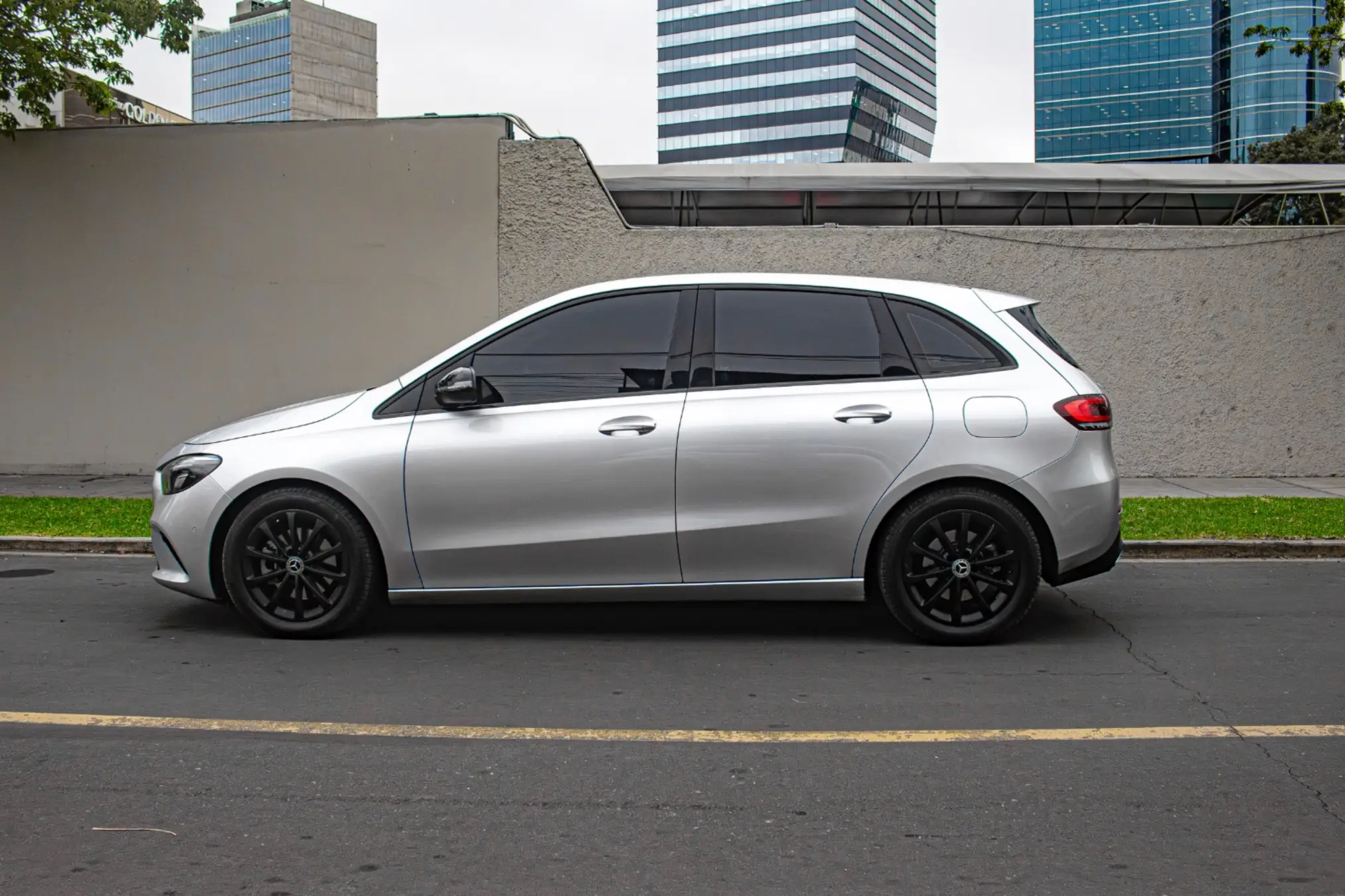 Mercedes Benz B200
