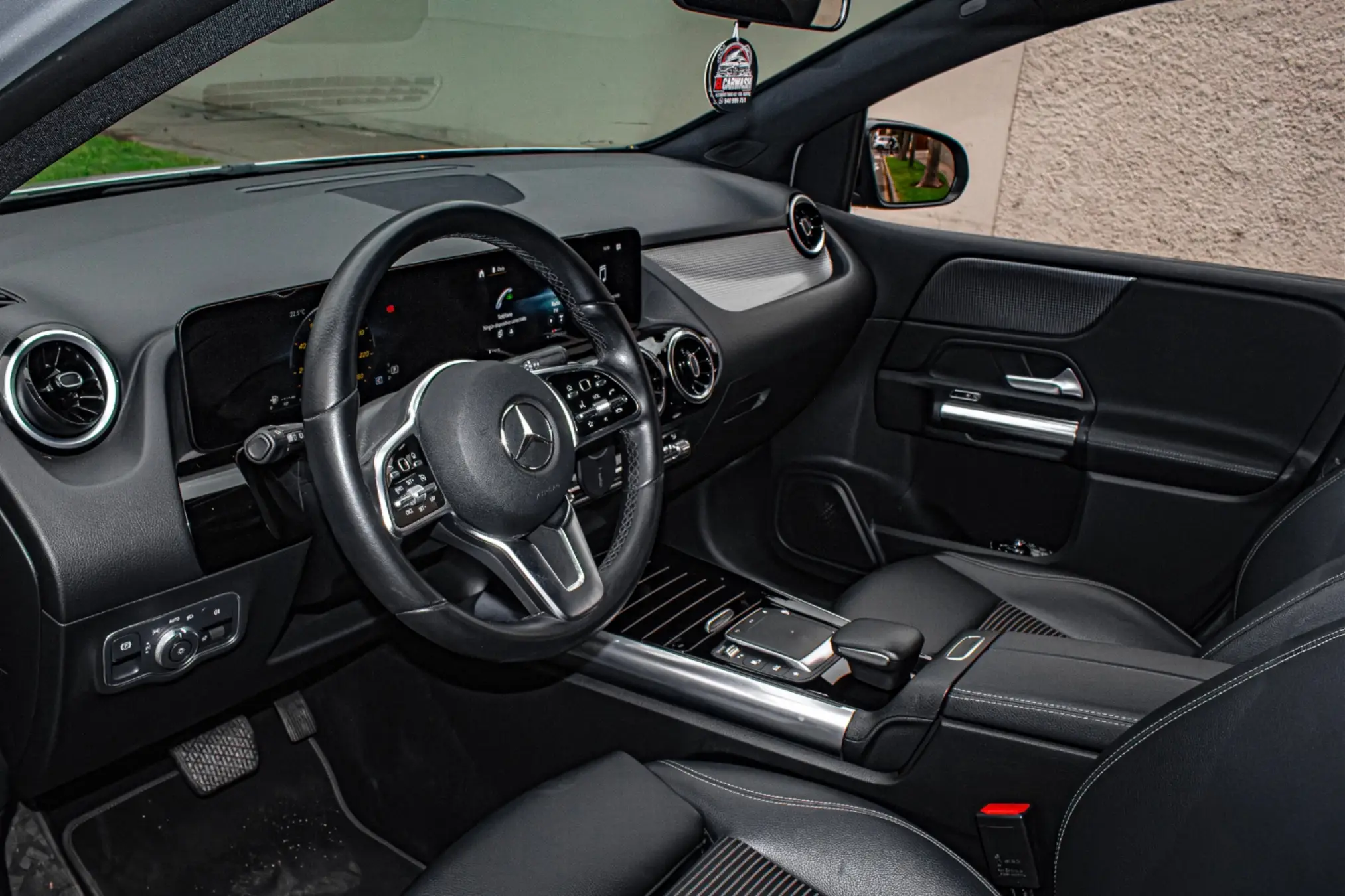 Mercedes Benz B200