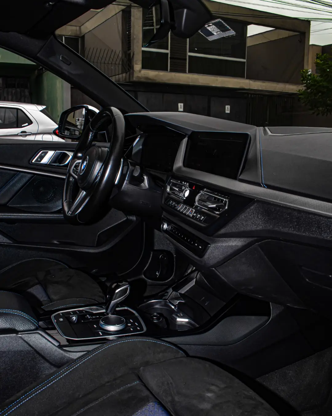 BMW 220i