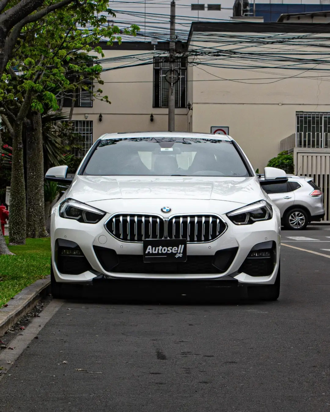 BMW 220i