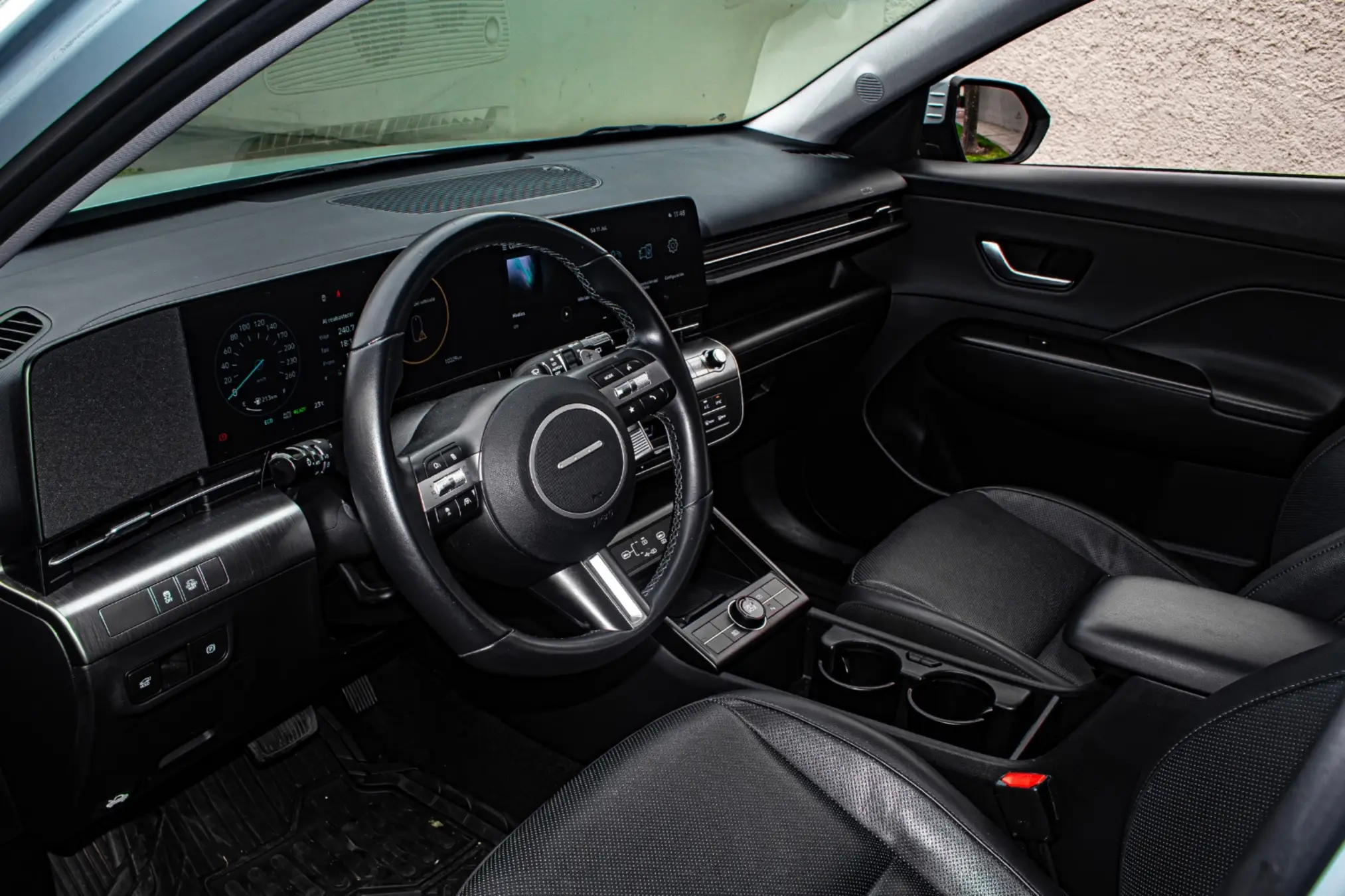 Hyundai Kona hev