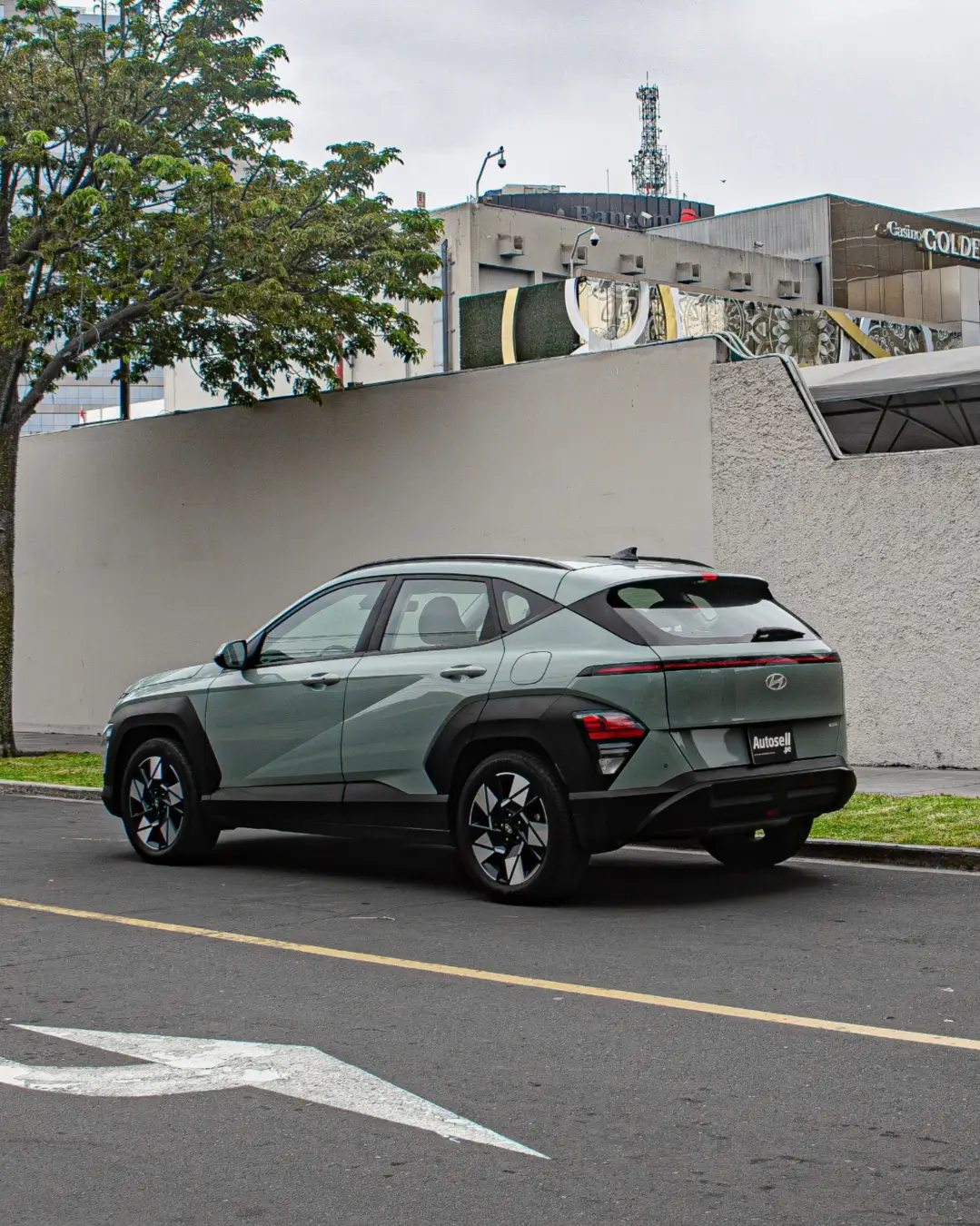 Hyundai Kona hev