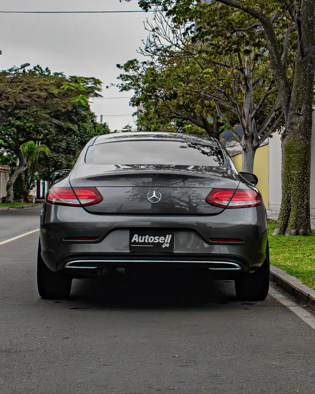 Mercedes Benz C180