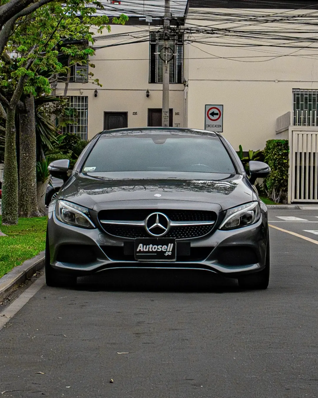 Mercedes Benz C180